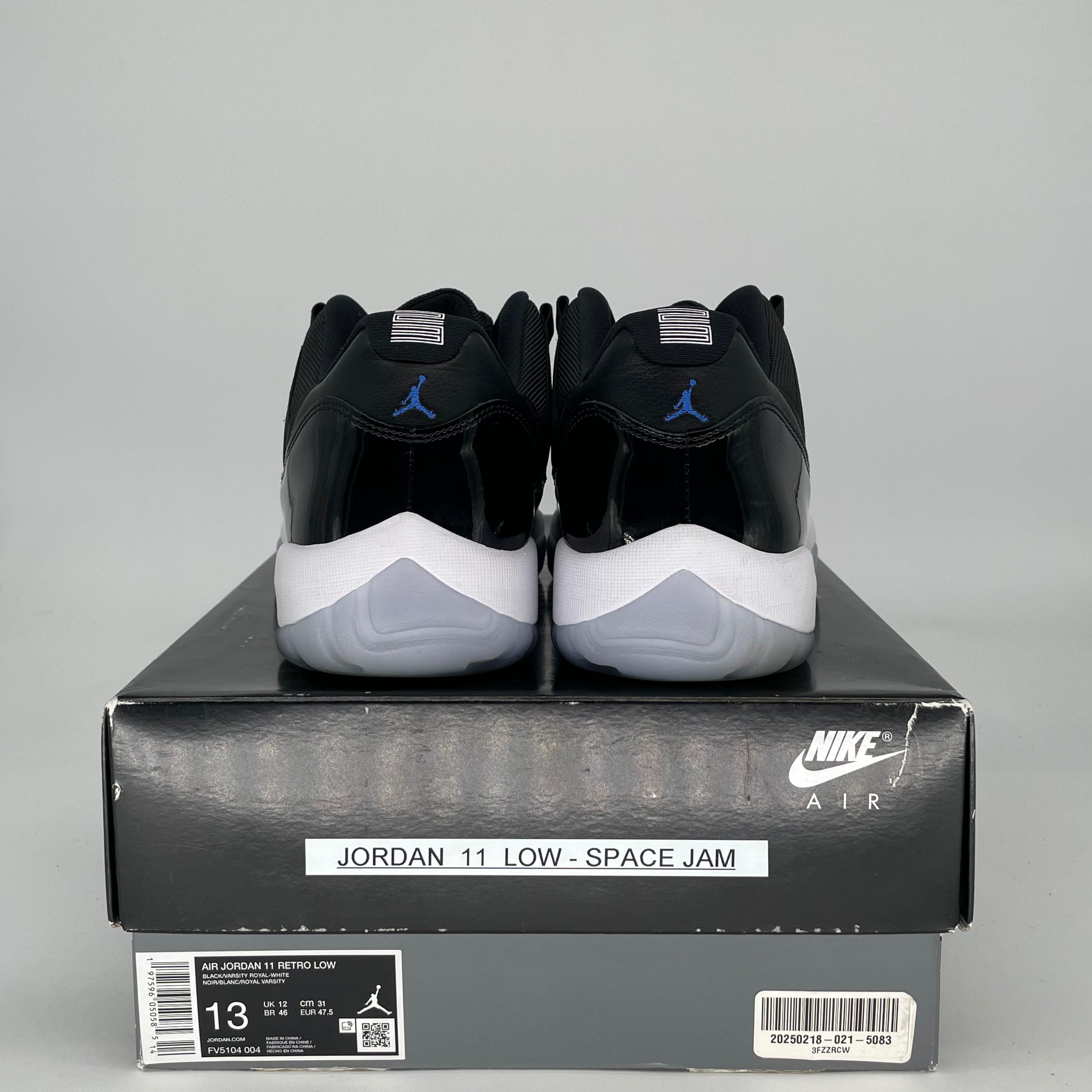 AIR JORDAN 11 LOW SPACE JAM FV5104-004 SIZE 13/14.5W