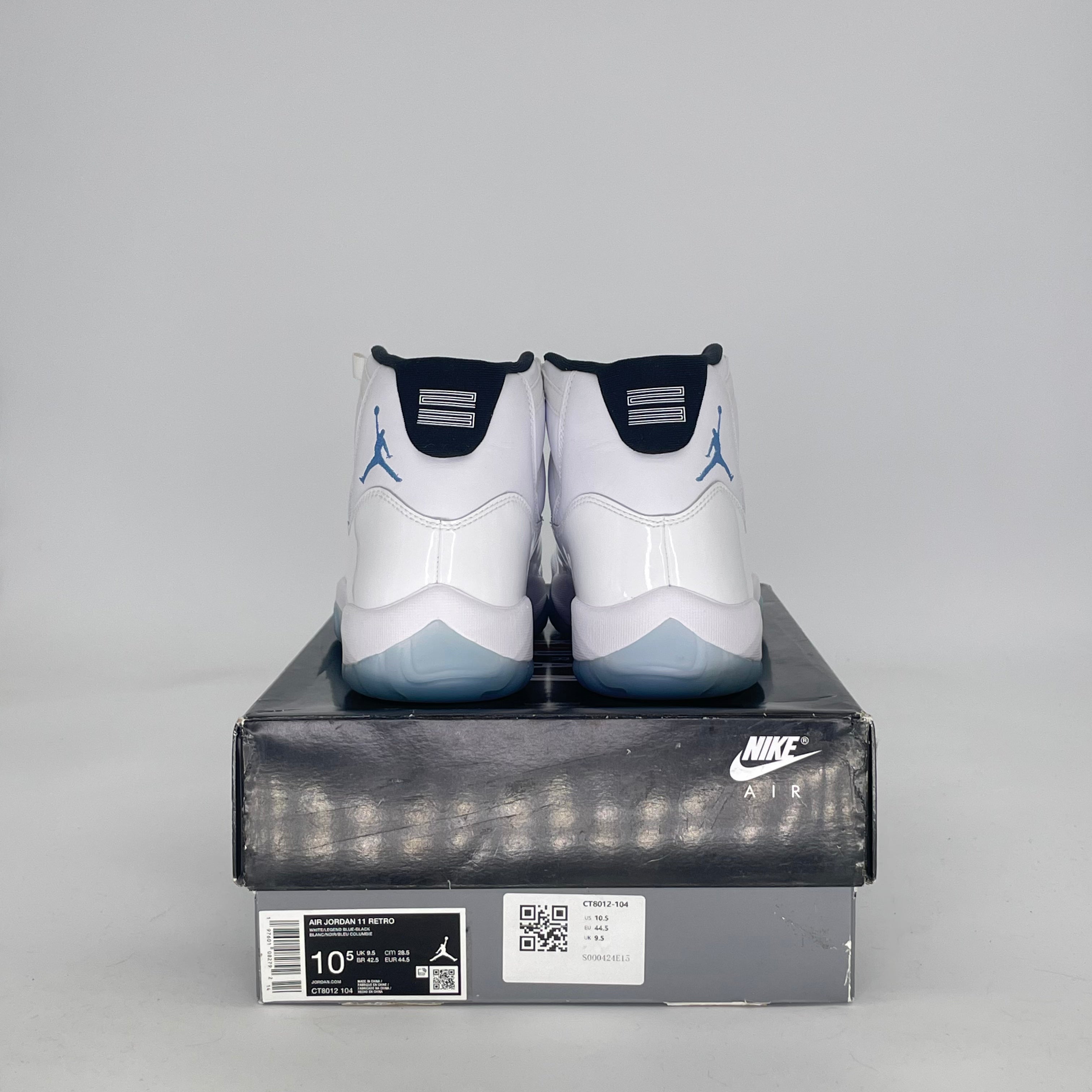 AIR JORDAN 11 LEGEND BLUE CT8012-104 SIZE 10.5/12W