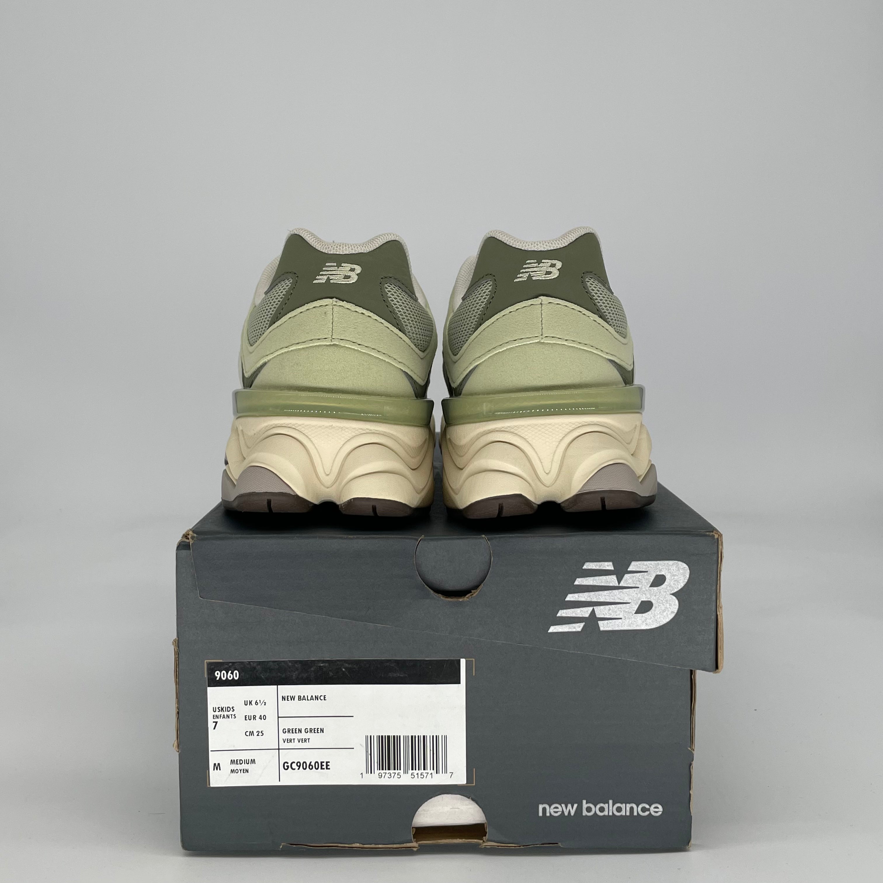 NEW BALANCE 9060 OLIVINE GC9060EE SIZE 7/8.5W