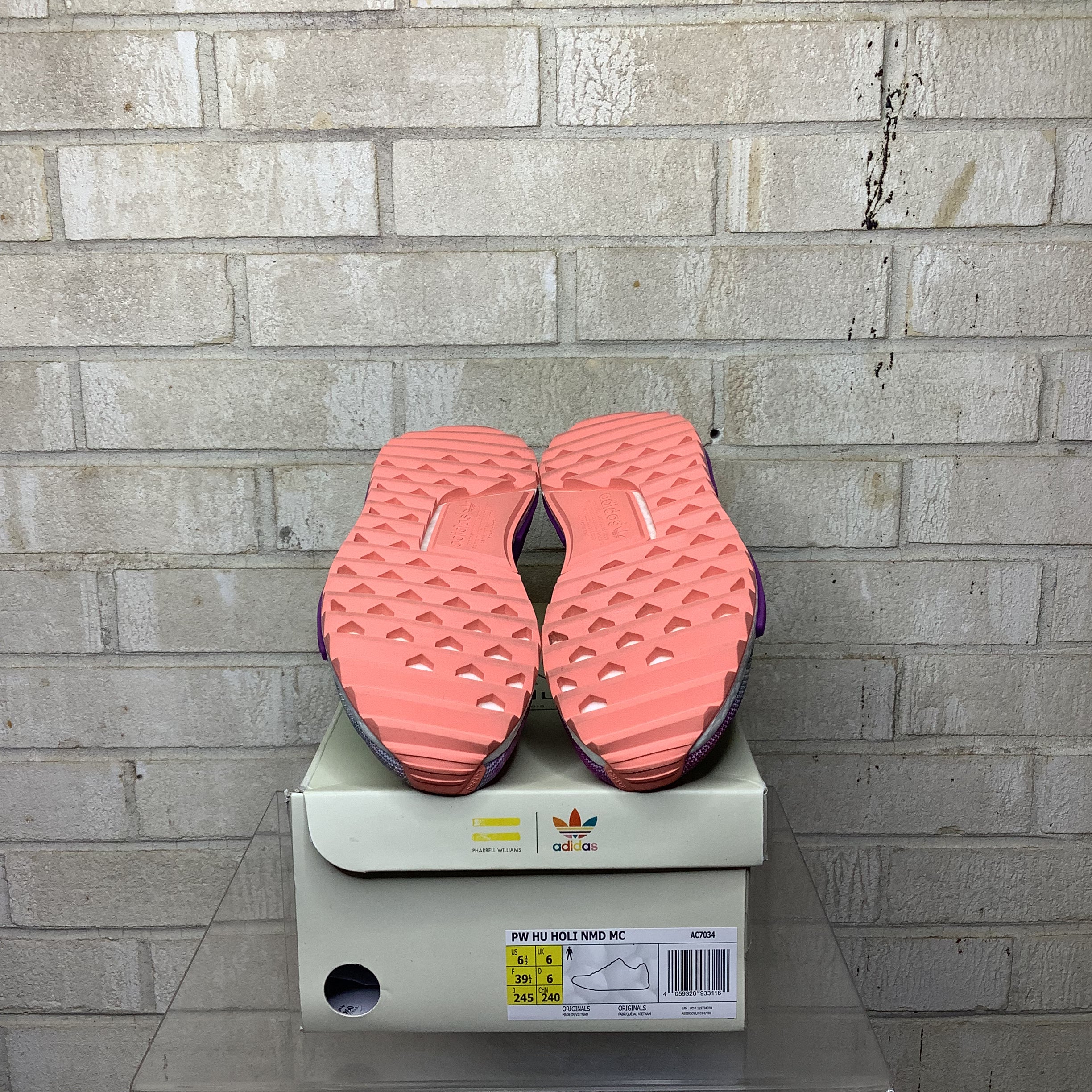 ADIDAS HUMAN RACE NMD HOLI FESTIVAL SIZE 6.5/8W AC7034