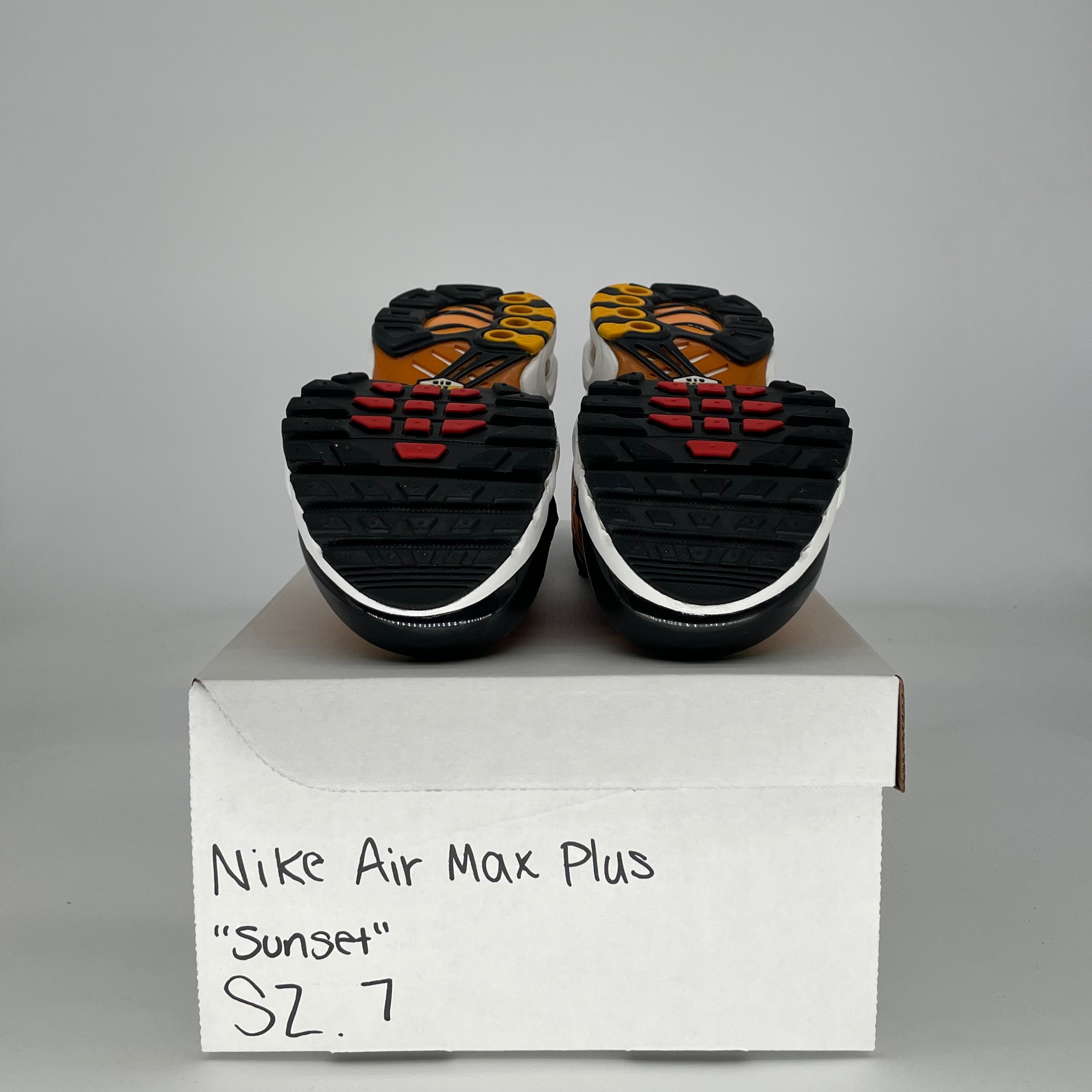 NIKE AIR MAX PLUS SUNSET CD0609-029 SIZE 7/8.5W