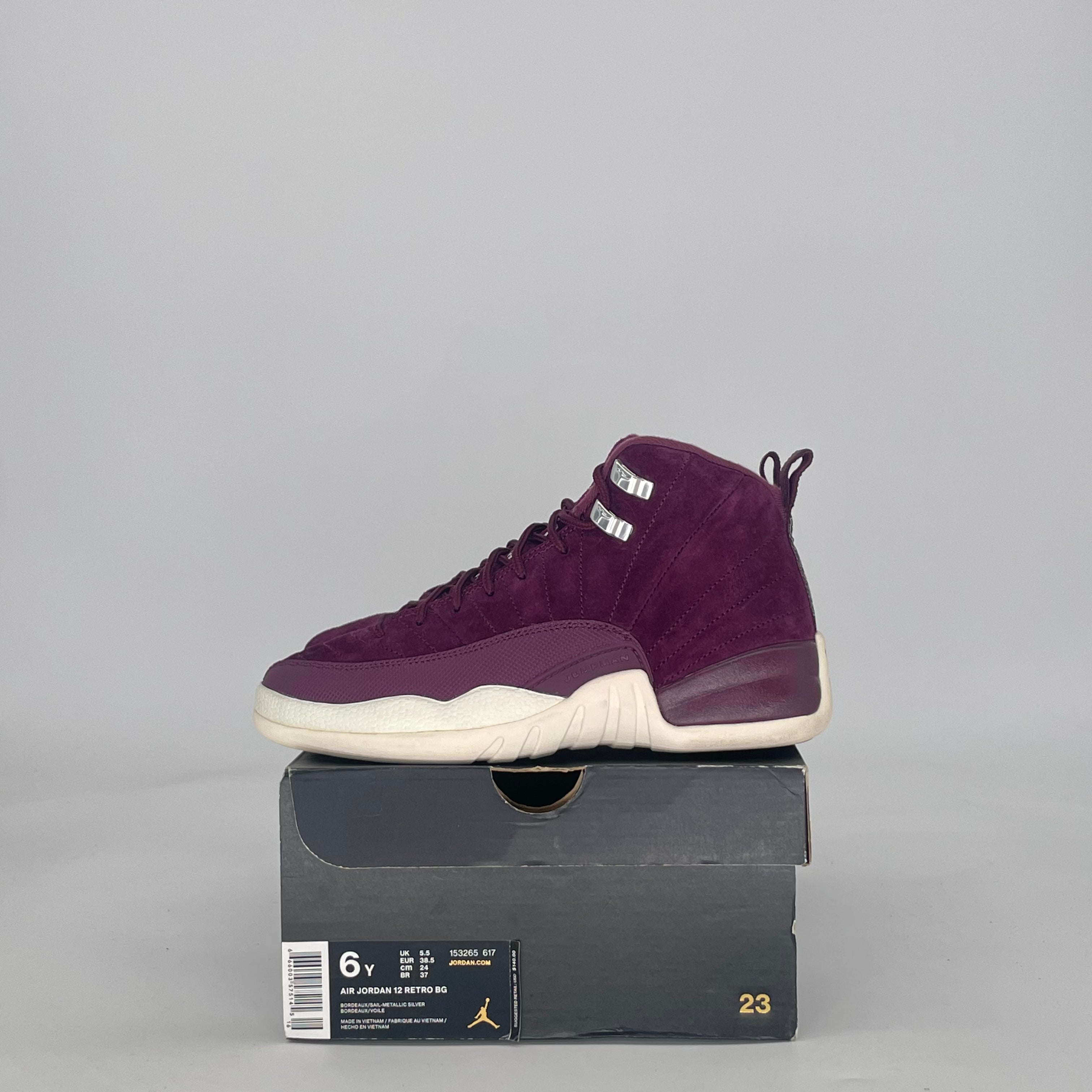 AIR JORDAN 12 BORDEAUX 153265-617 SIZE 6/7.5W GS