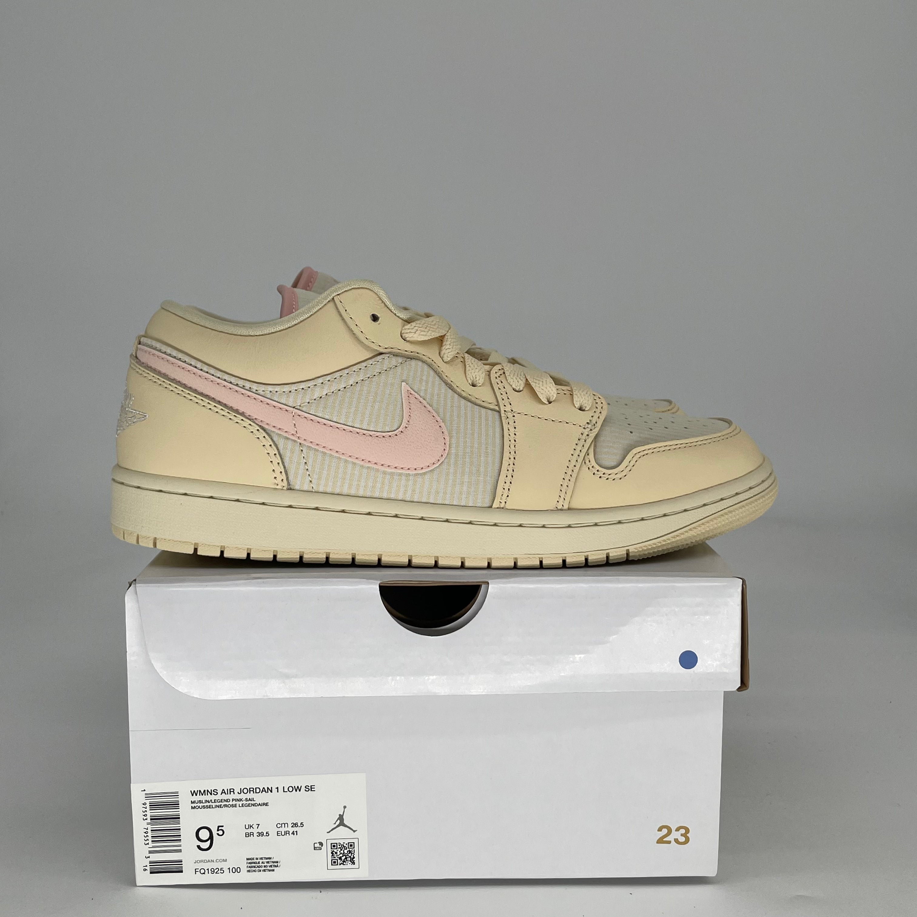 AIR JORDAN 1 LOW SEERSUCKER W FQ1925-100 SIZE 8/9.5W