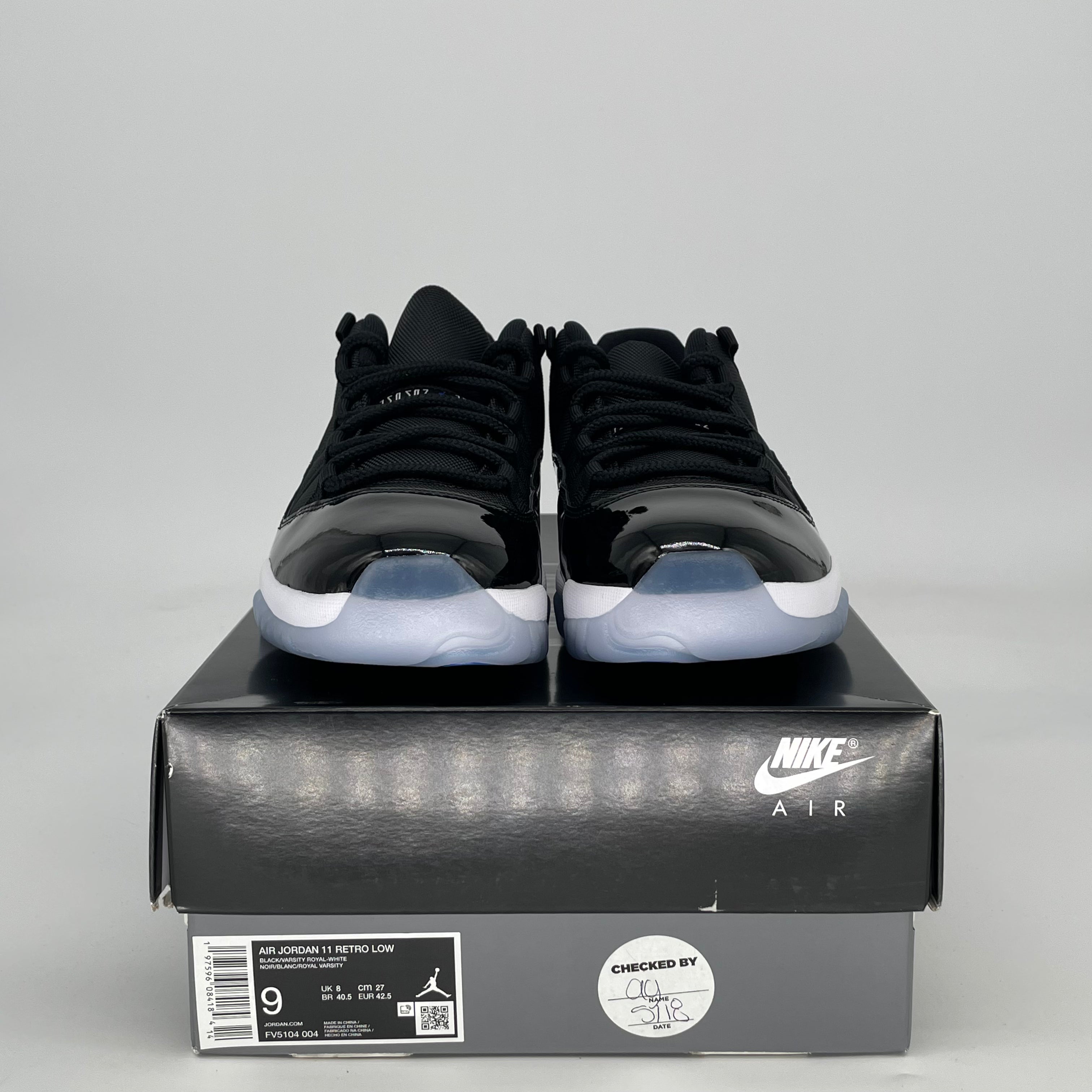 AIR JORDAN 11 LOW SPACE JAM FV5104-004 SIZE 9/10.5W