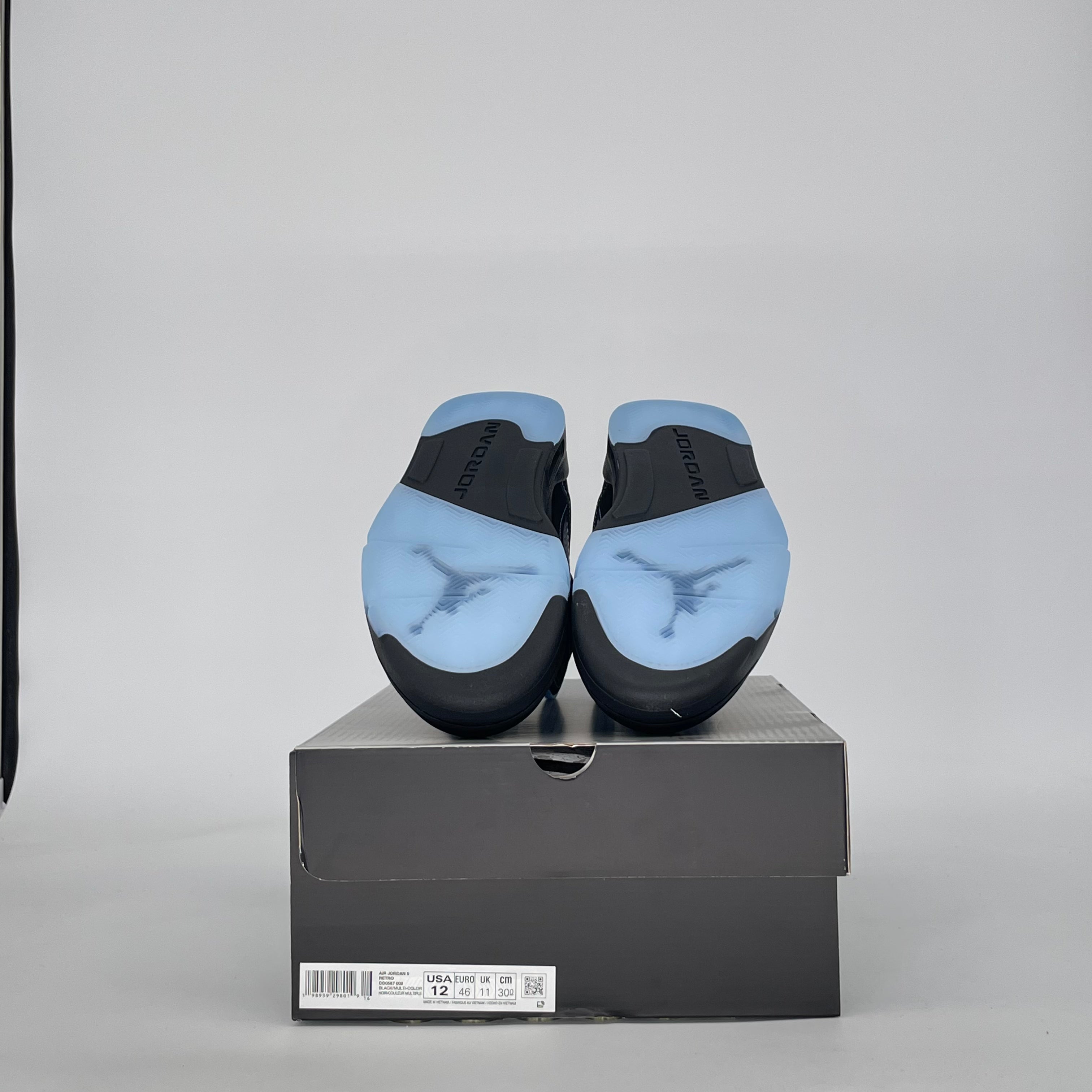 AIR JORDAN 5 BLACK UNIVERSITY BLUE DD0587-008 SIZE 12/13.5W