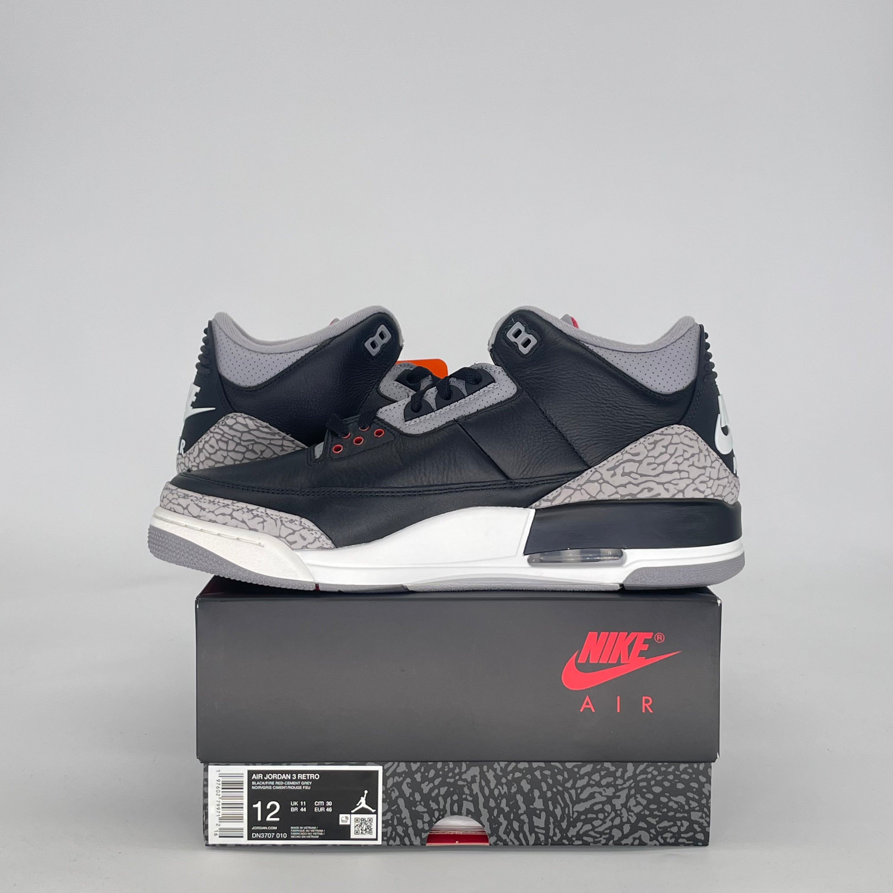 AIR JORDAN 3 BLACK CEMENT DN3707-010 SIZE 12/13.5W