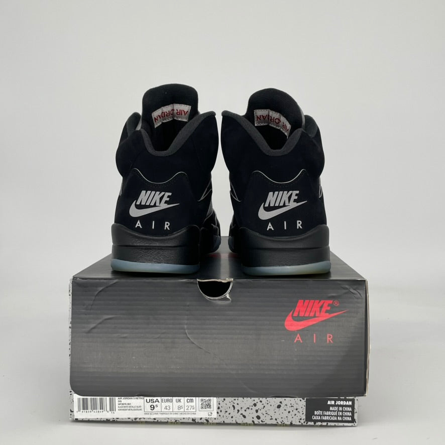AIR JORDAN 5 BLACK METALLIC REIMAGINED HF3975-001 SIZE 9.5/11W