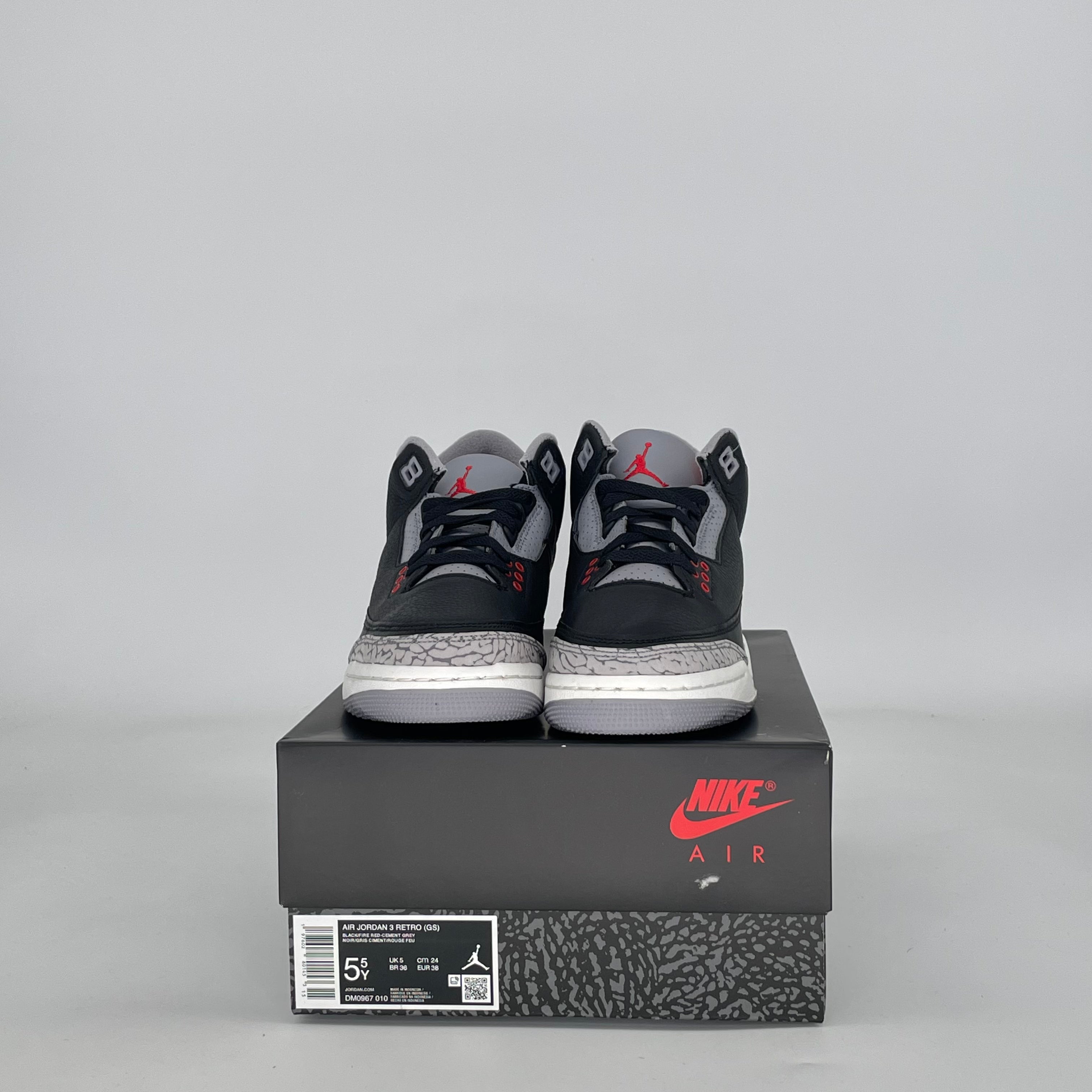 AIR JORDAN 3 BLACK CEMENT (2024) DM0967-010 SIZE 5.5/7W GS