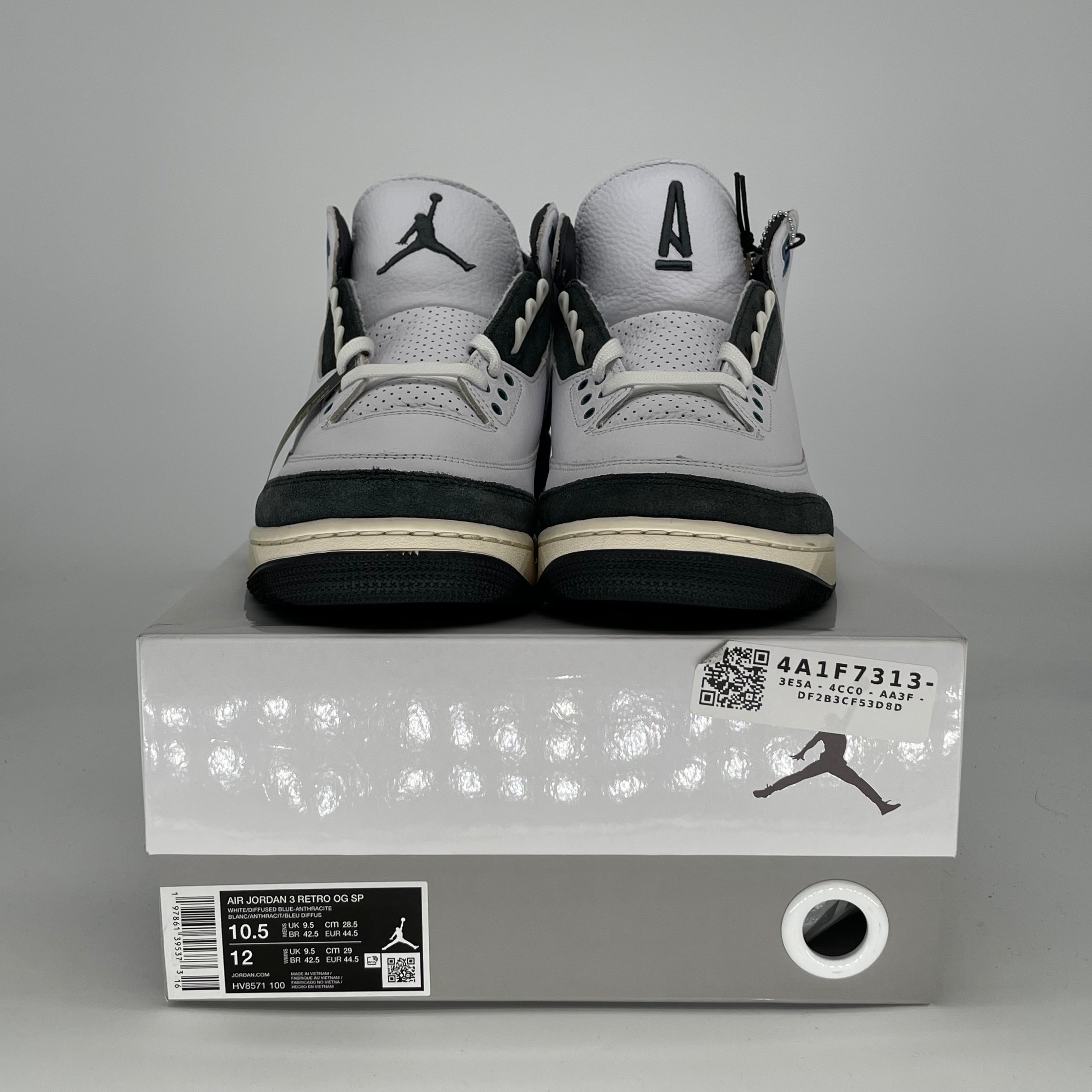 AIR JORDAN 3 A MA MANIERE DIFFUSED BLUE HV8571-100 SIZE 10.5/12W