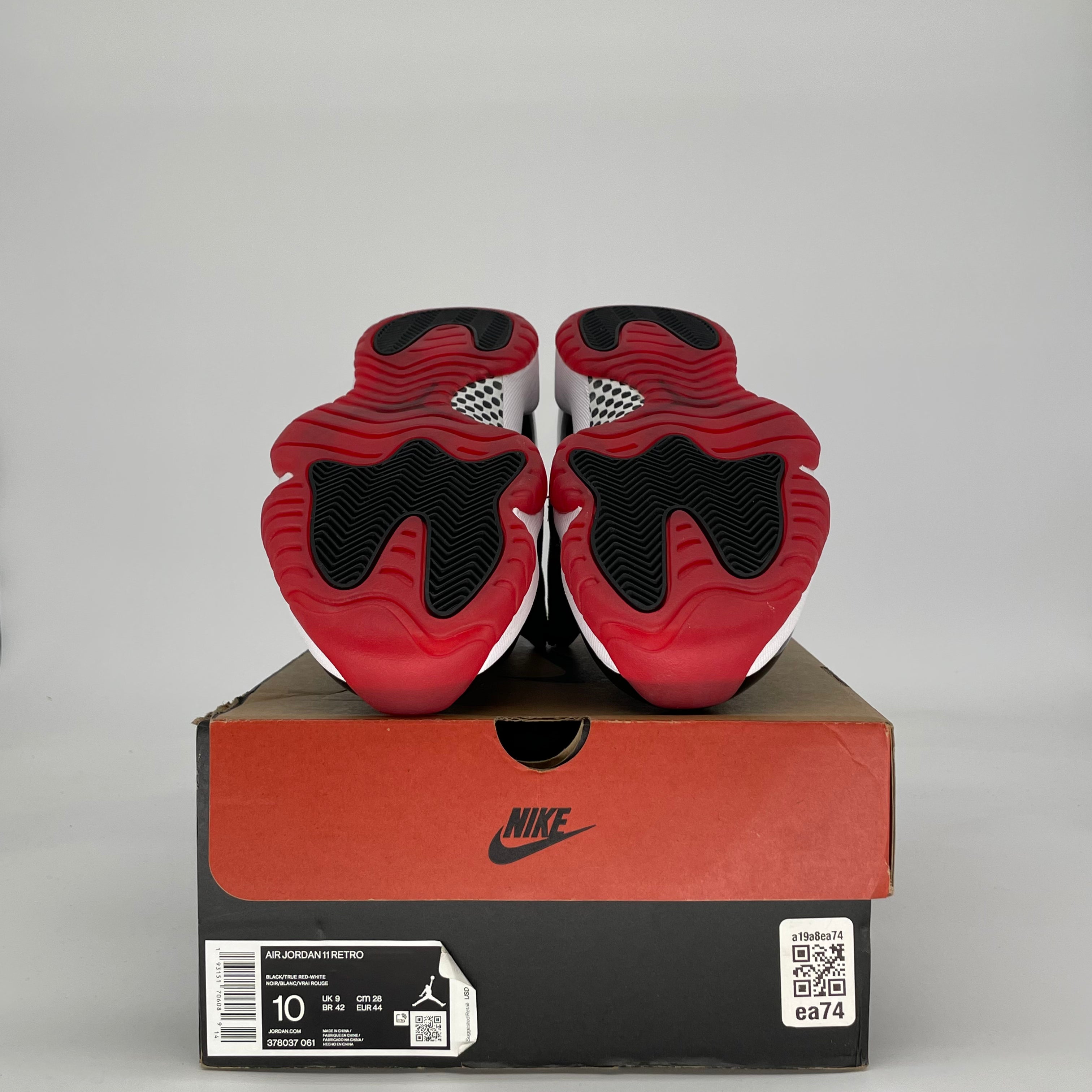 AIR JORDAN 11 PLAYOFFS BRED 378037-061 SIZE 10/11.5W