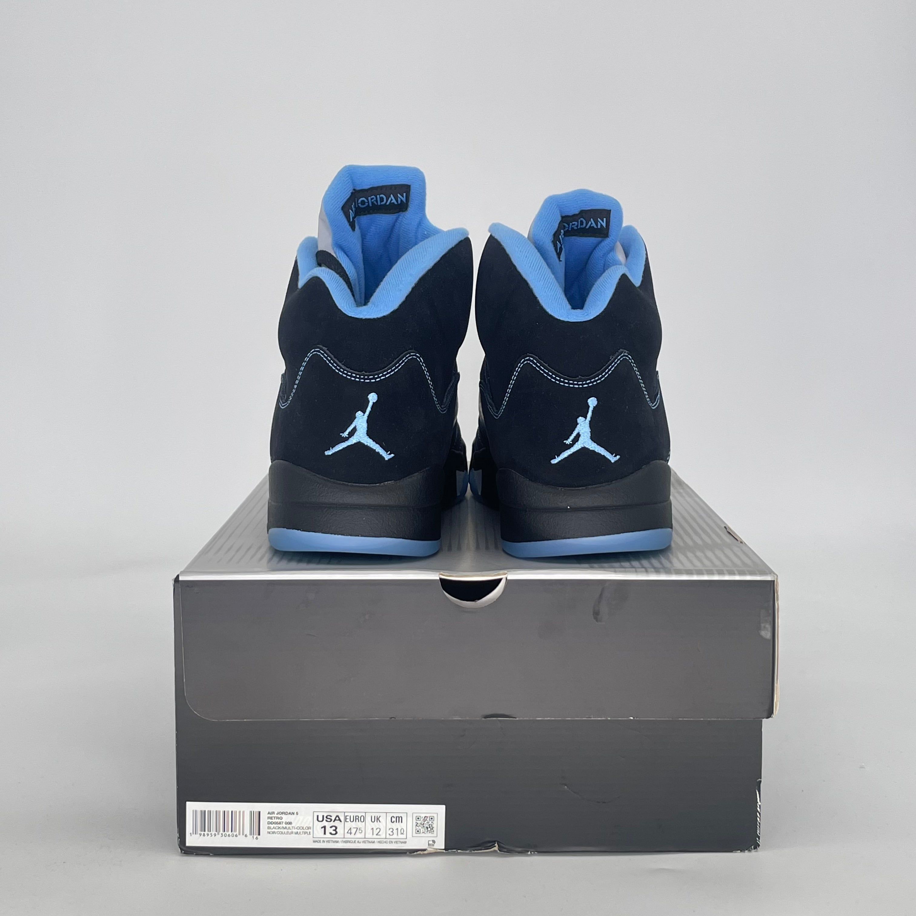 AIR JORDAN 5 BLACK UNIVERSITY BLUE DD0587-008 SIZE 13/14.5W