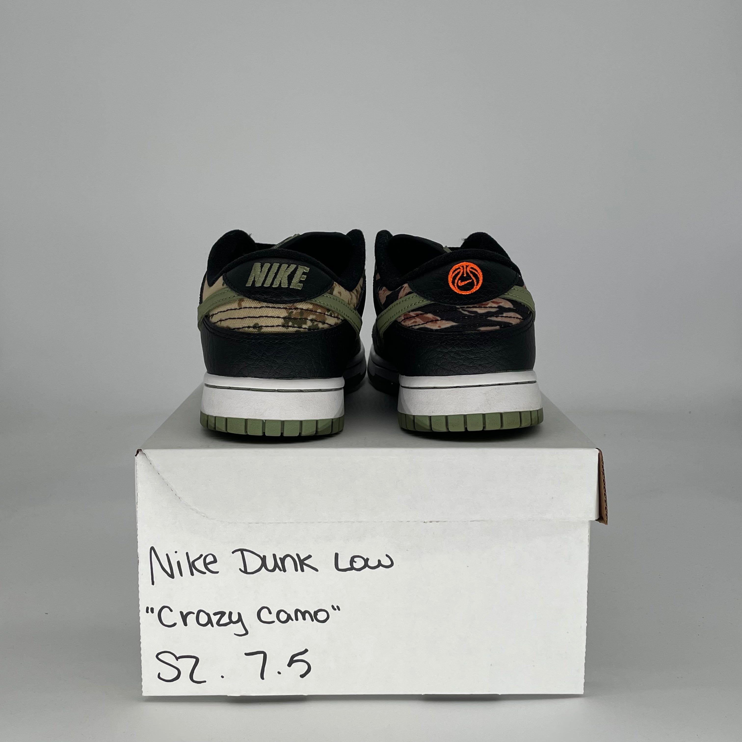 NIKE DUNK LOW CRAZY CAMO DH0957-001 SIZE 7.5/9W