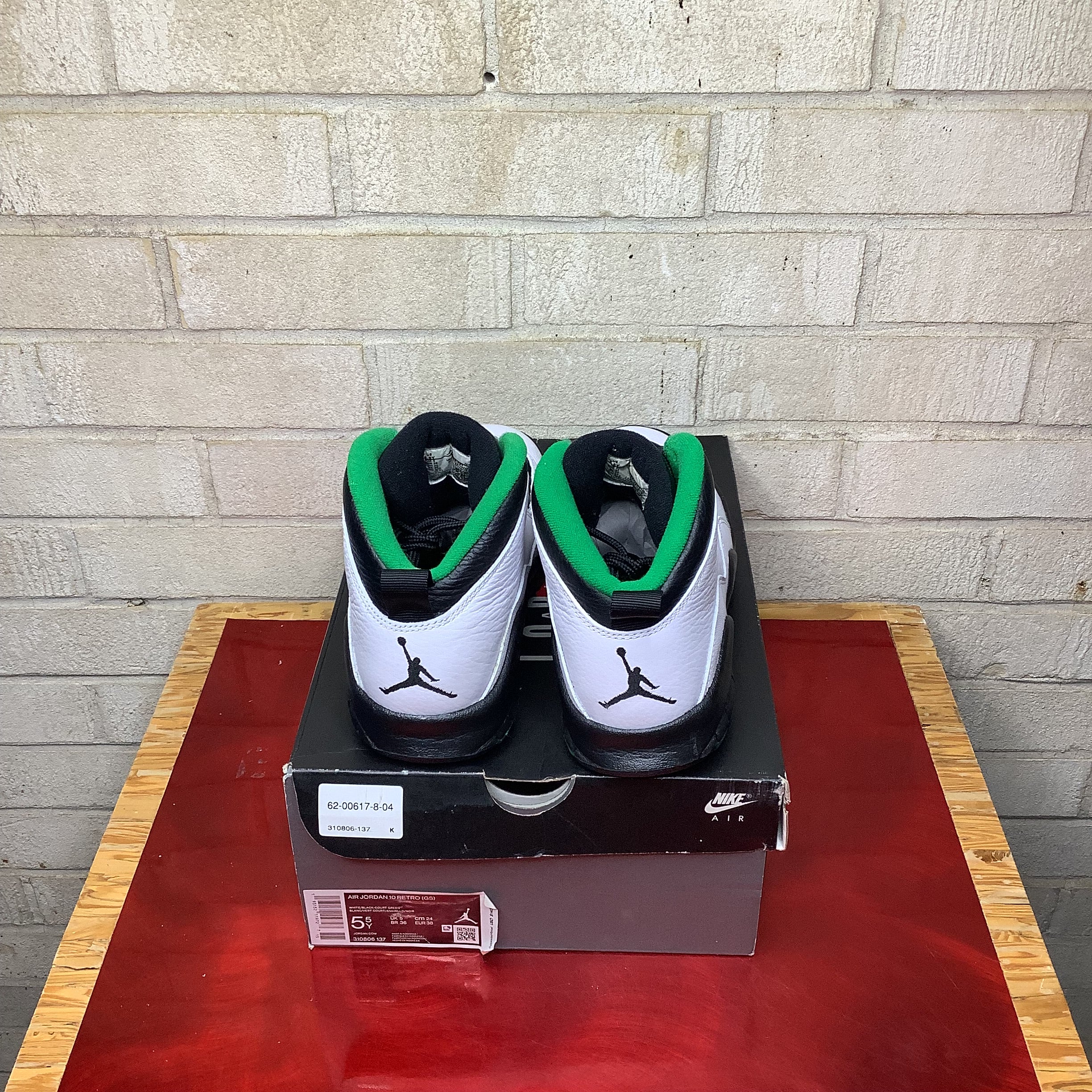 AIR JORDAN 10 SEATTLE SIZE 5.5/7W 310806-137