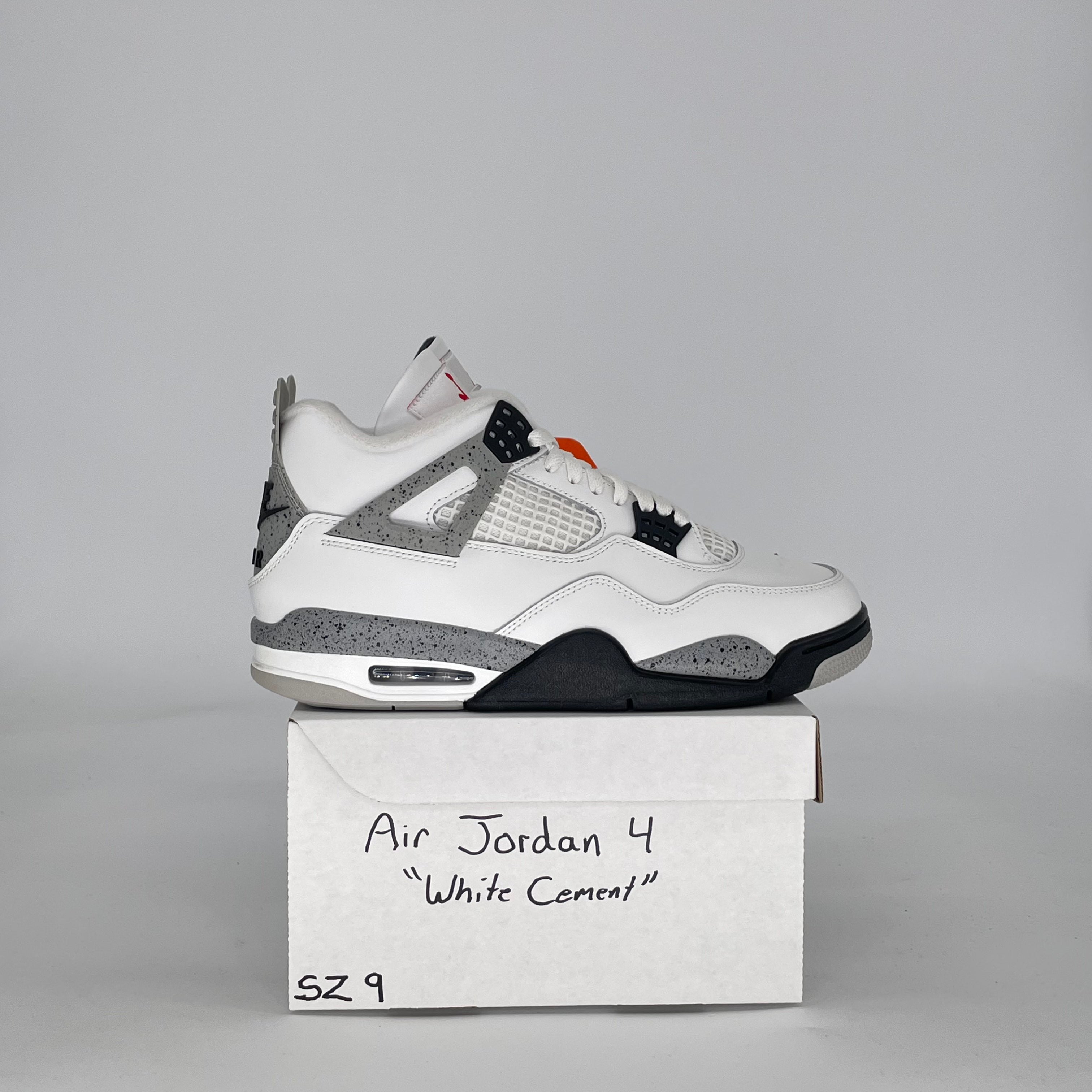 AIR JORDAN 4 WHITE CEMENT FV5029-100 SIZE 9/10.5W