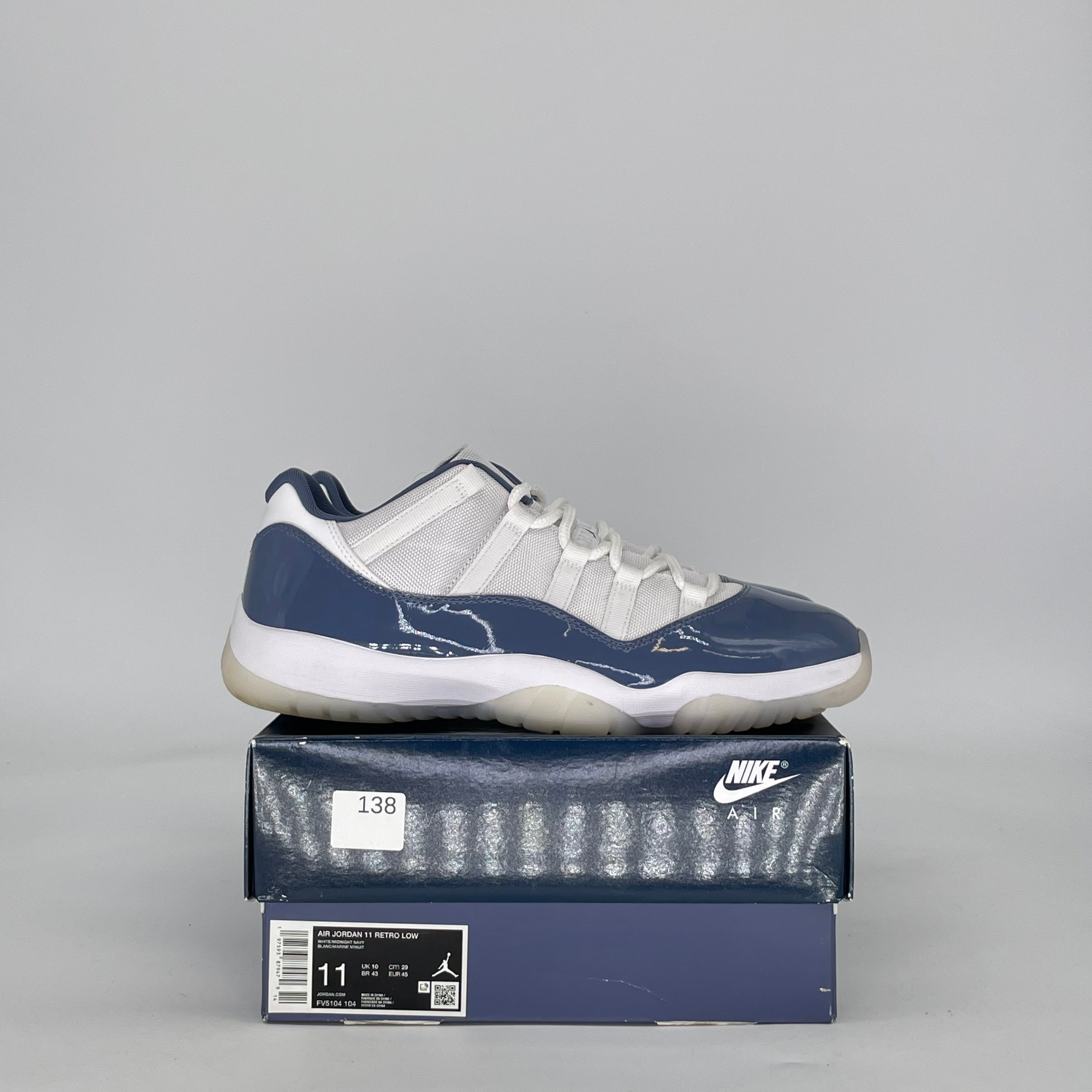 AIR JORDAN 11 LOW DIFFUSED BLUE FV5104-104 SIZE 11/12.5W