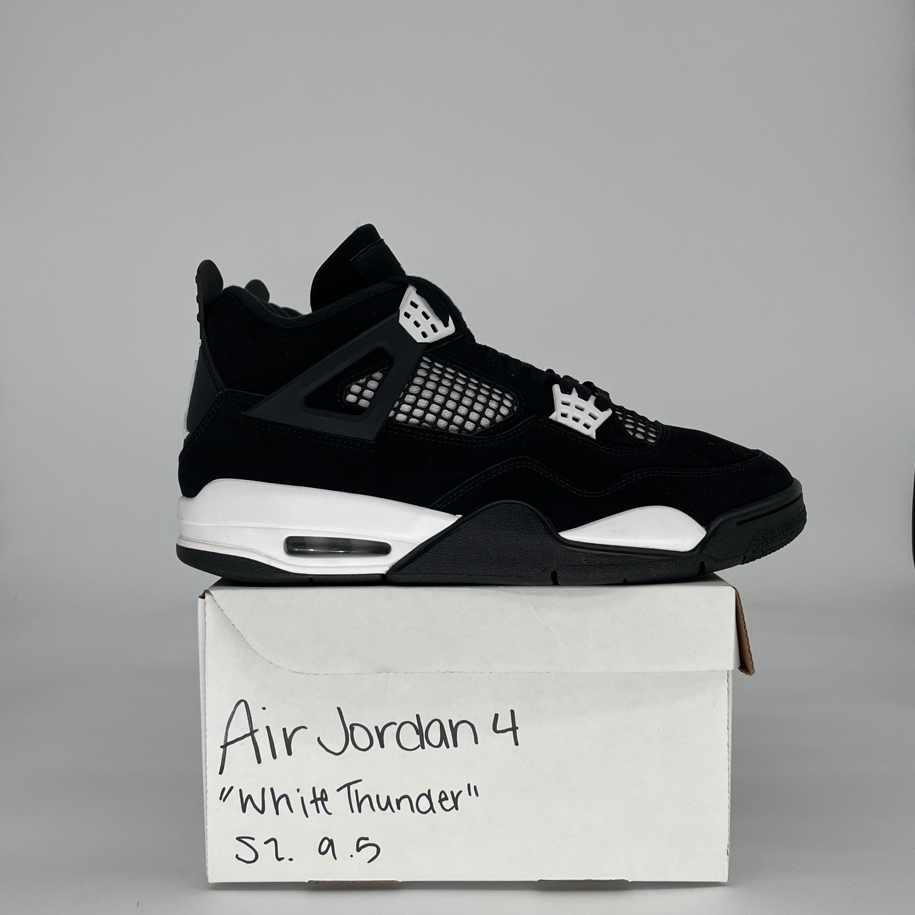 AIR JORDAN 4 WHITE THUNDER FQ8138-001 SIZE 9.5/11W