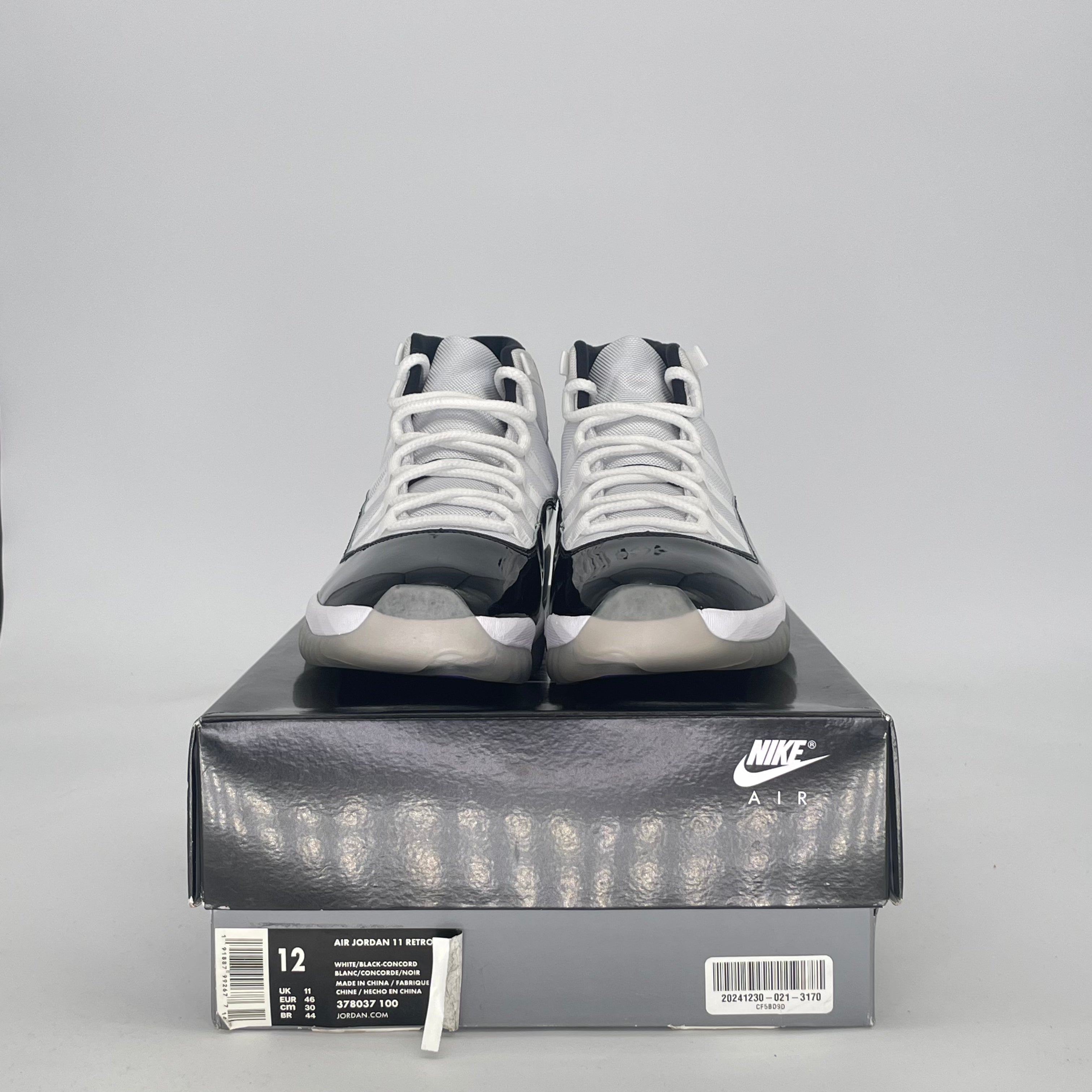 AIR JORDAN 11 CONCORD 378037-100 SIZE 12/13.5W