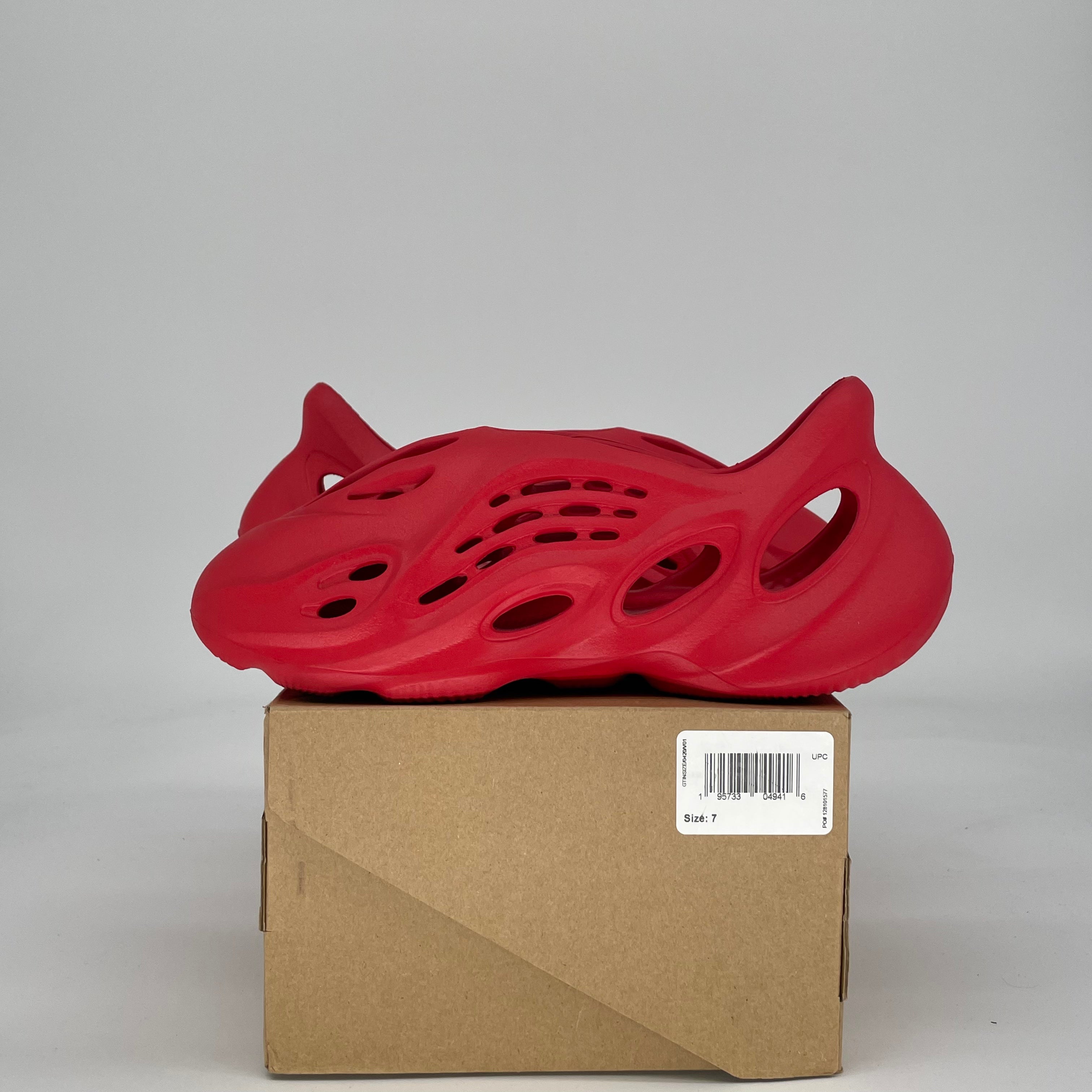 ADIDAS YEEZY FOAM RNNR VERMILLION GW3355 SIZE 7/8.5W