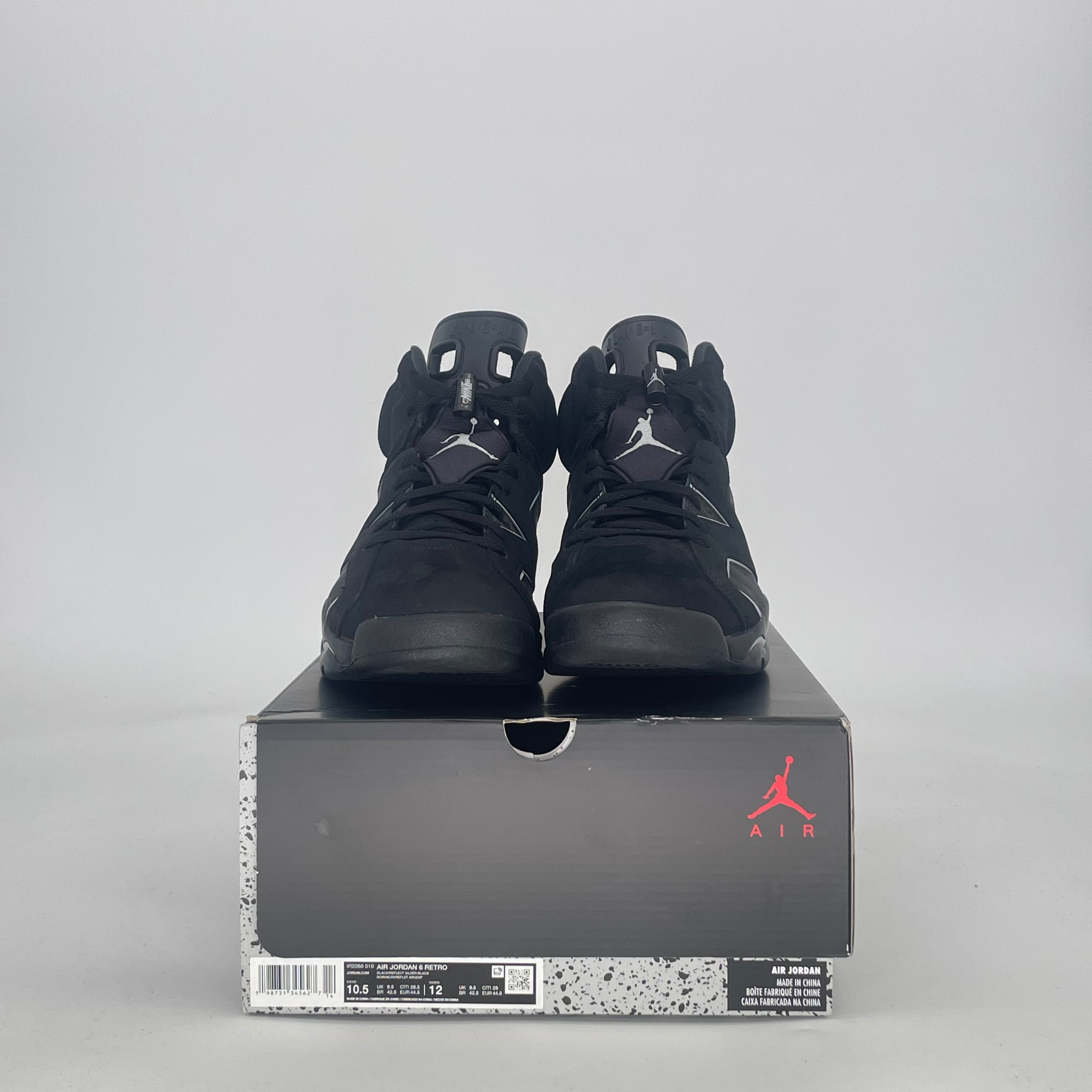 AIR JORDAN 6 CAP AND GOWN IR2266-010 SIZE 10.5/12W
