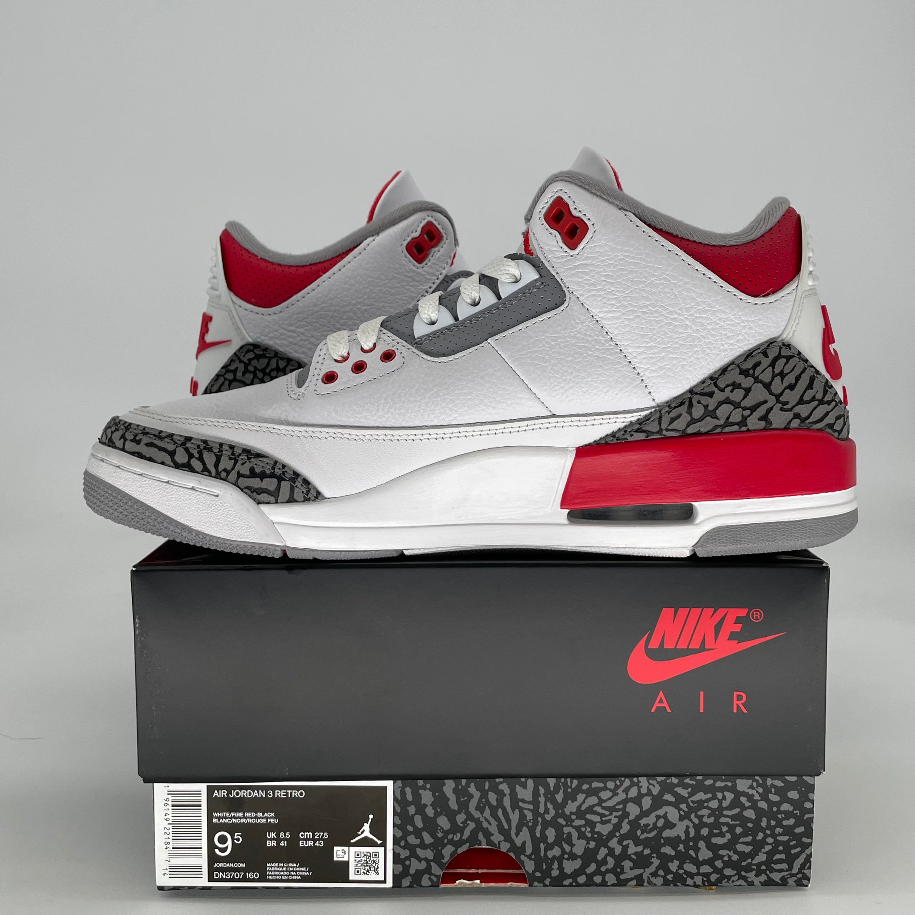 AIR JORDAN 3 FIRE RED DN3707-160 SIZE 9.5/11W