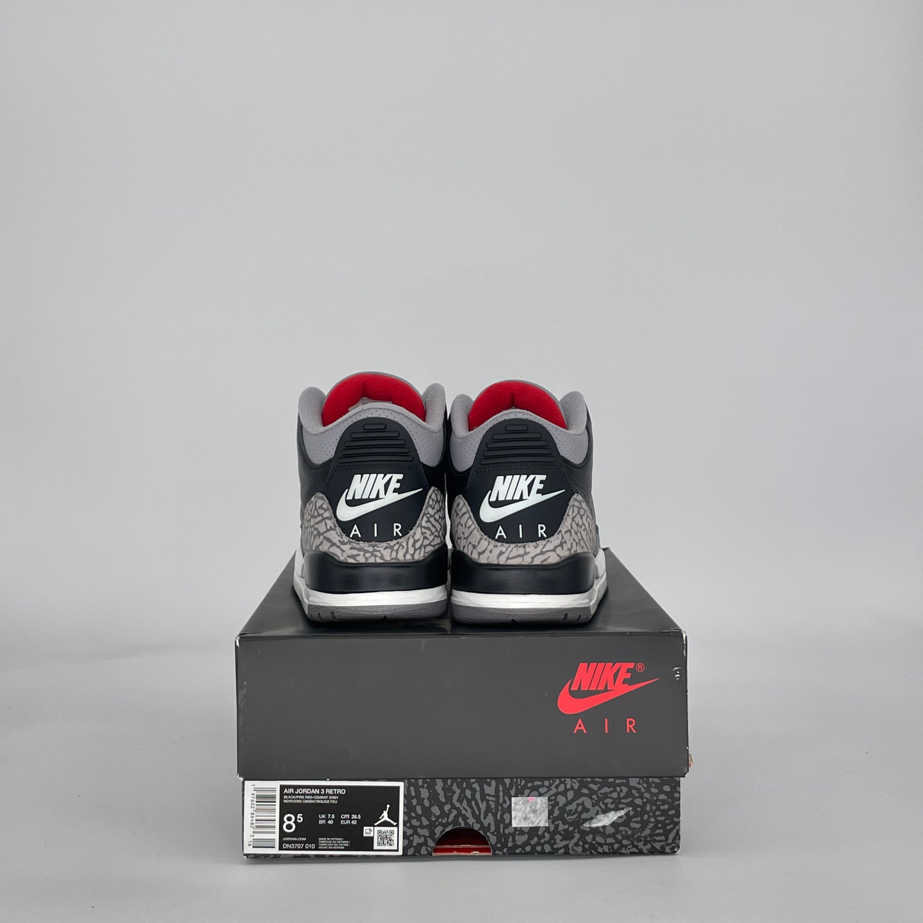 AIR JORDAN 3 BLACK CEMENT DN3707-010 SIZE 8.5/10W