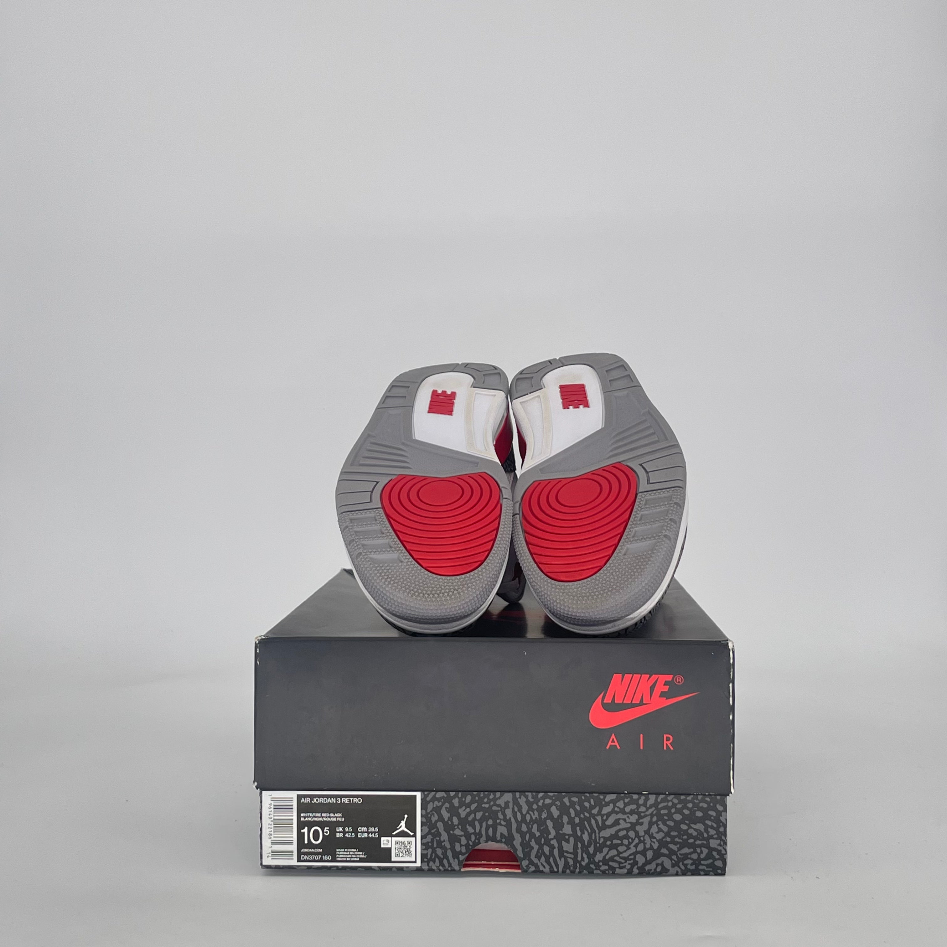 AIR JORDAN 3 FIRE RED DN3707-160 SIZE 10.5/12W