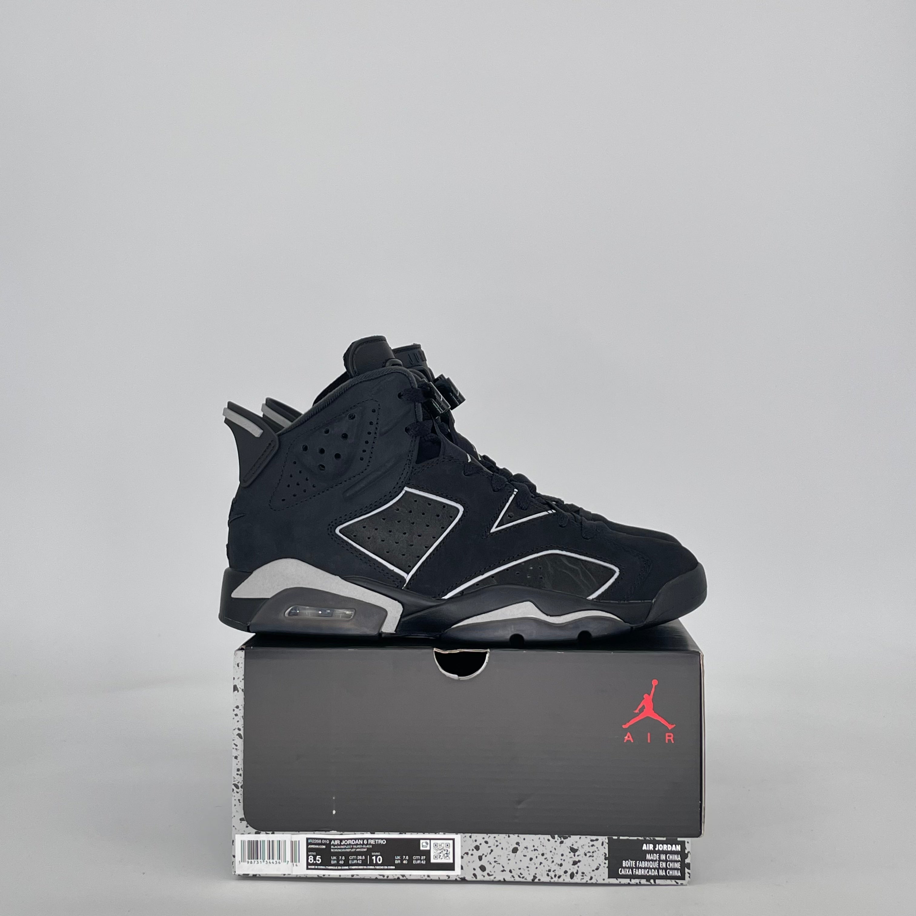 AIR JORDAN 6 CAP AND GOWN IR2266-010 SIZE 8.5/10W