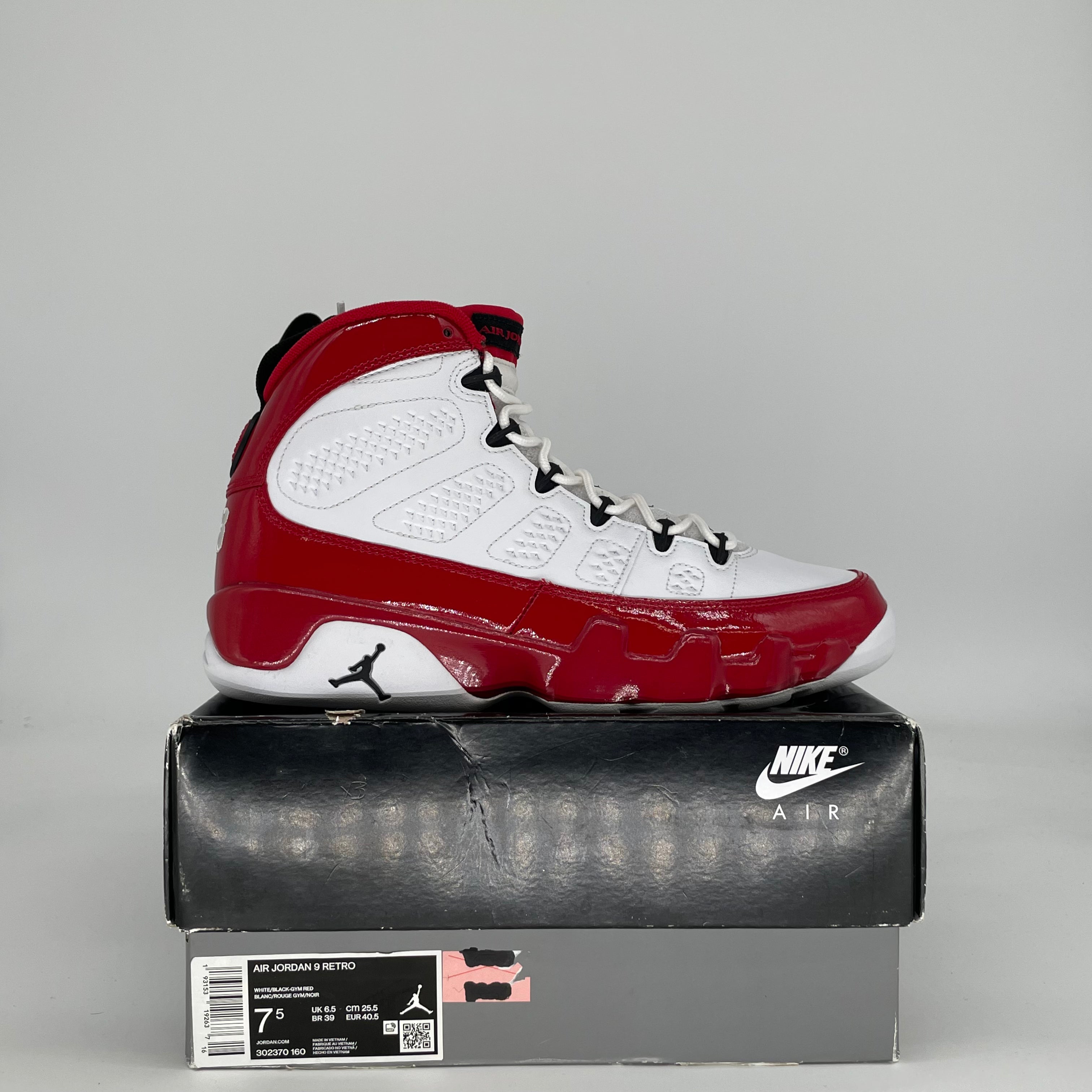 AIR JORDAN 9 WHITE GYM RED 302370-160 SIZE 7.5/9W