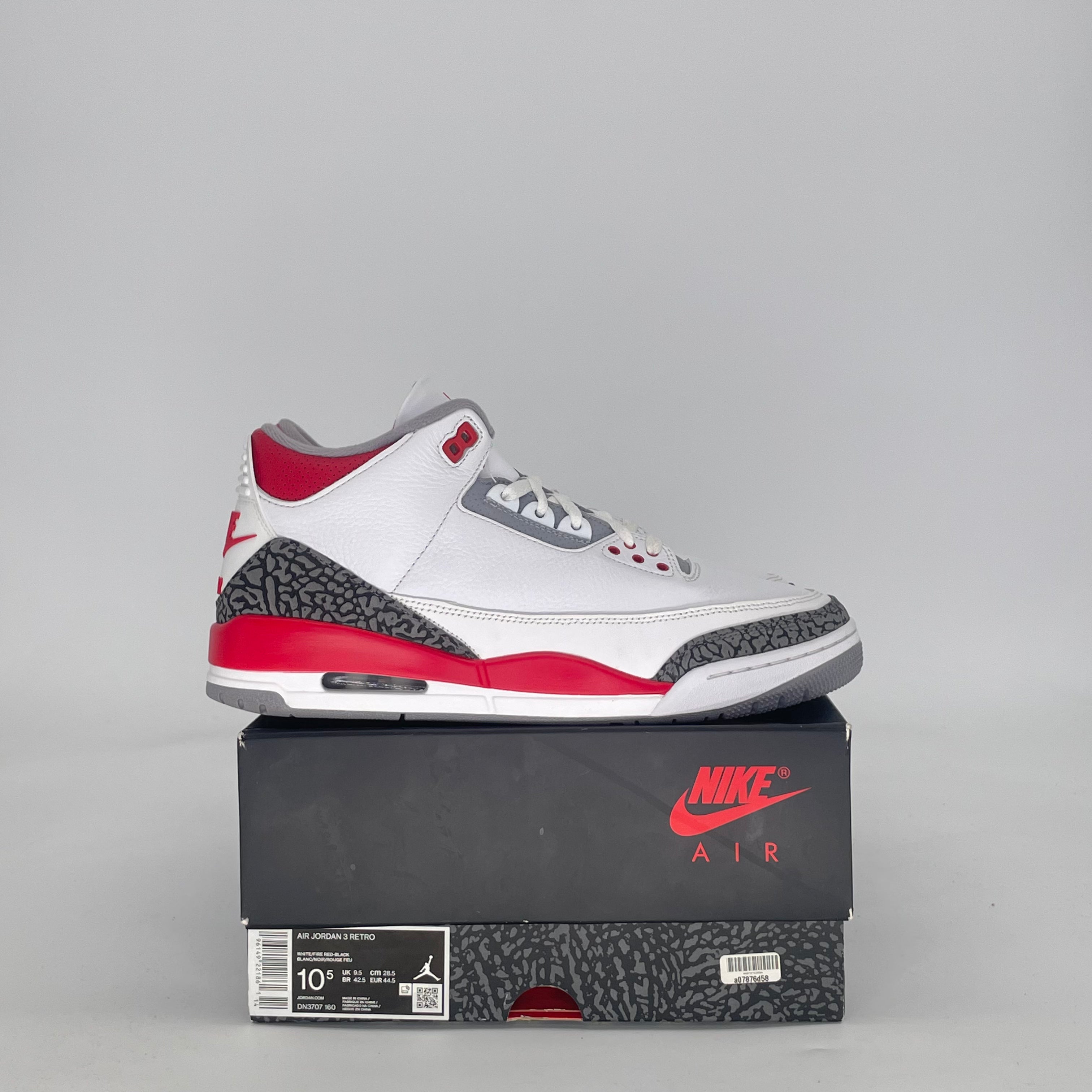 AIR JORDAN 3 FIRE RED DN3707-160 SIZE 10.5/12W