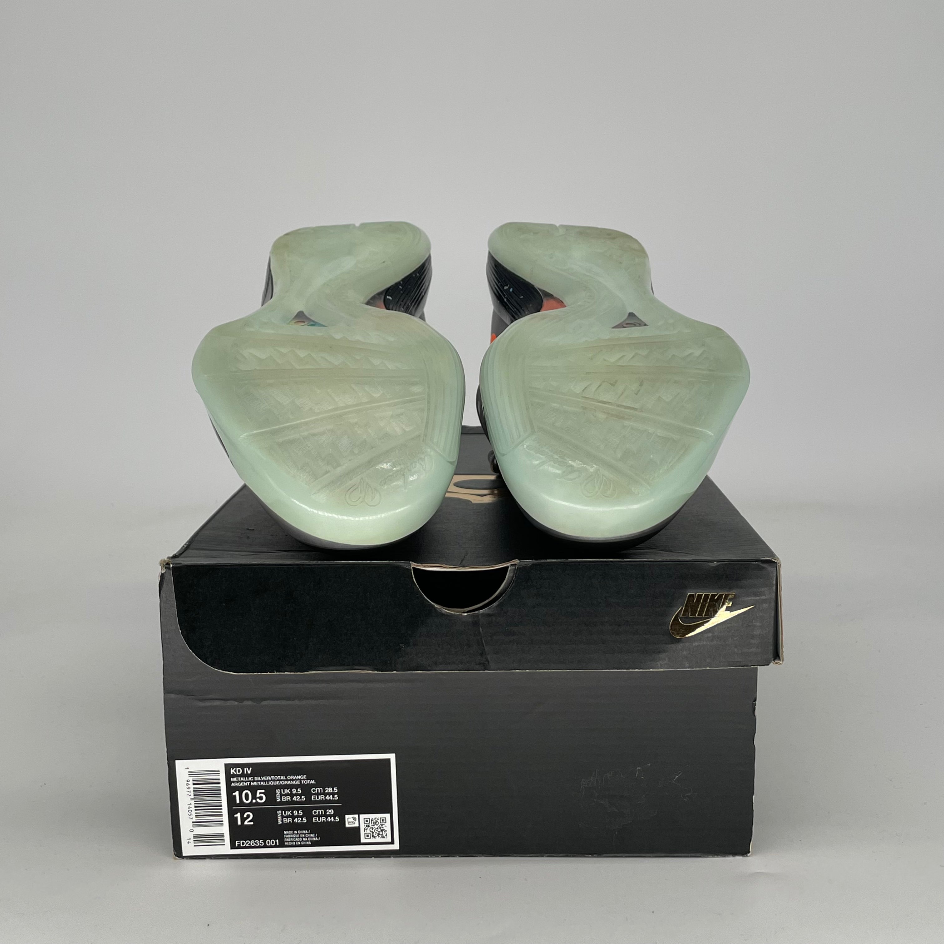 NIKE KD 4 GALAXY FD2635-001 SIZE 10.5/12W