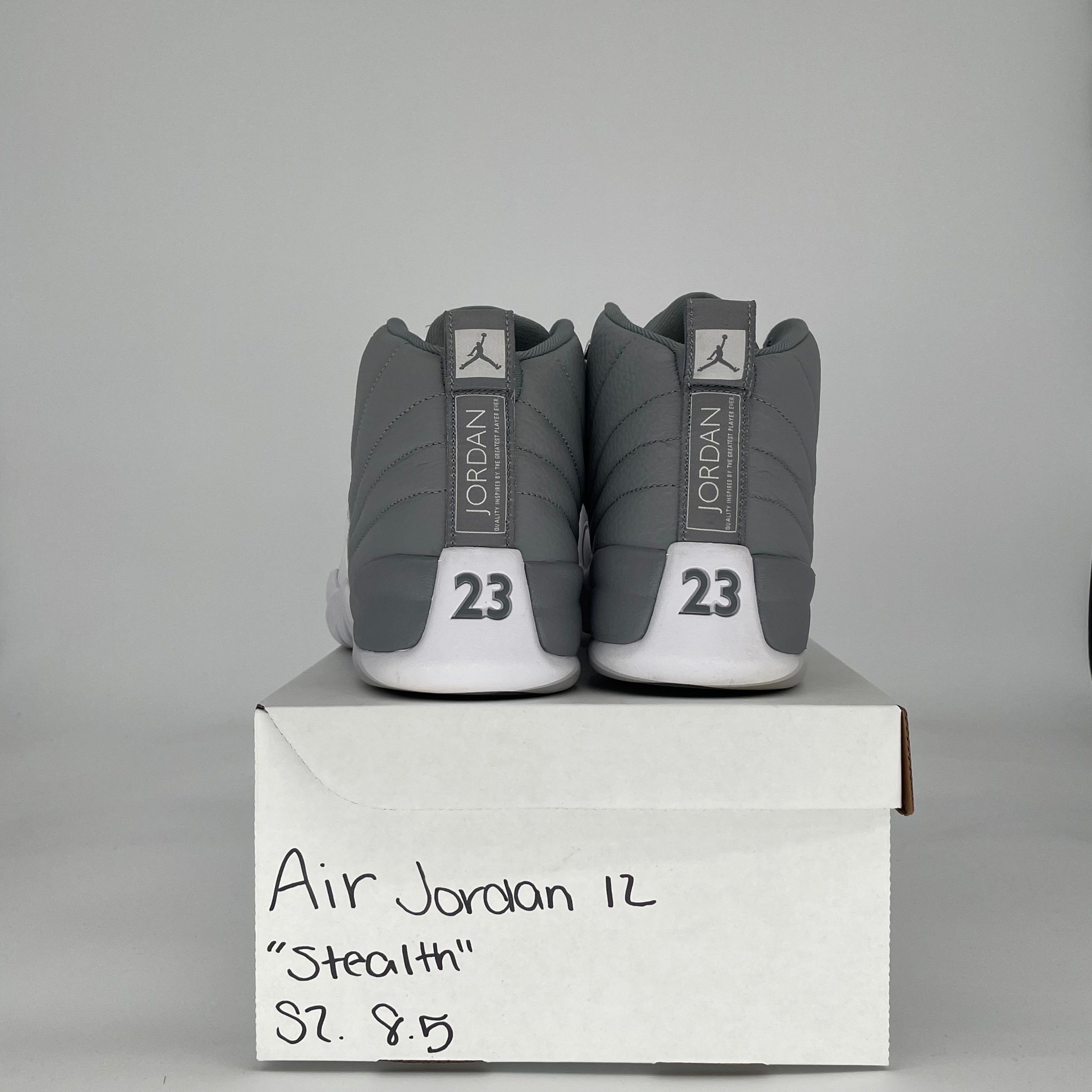 AIR JORDAN 12 STEALTH CT8013-015 SIZE 8.5/10W