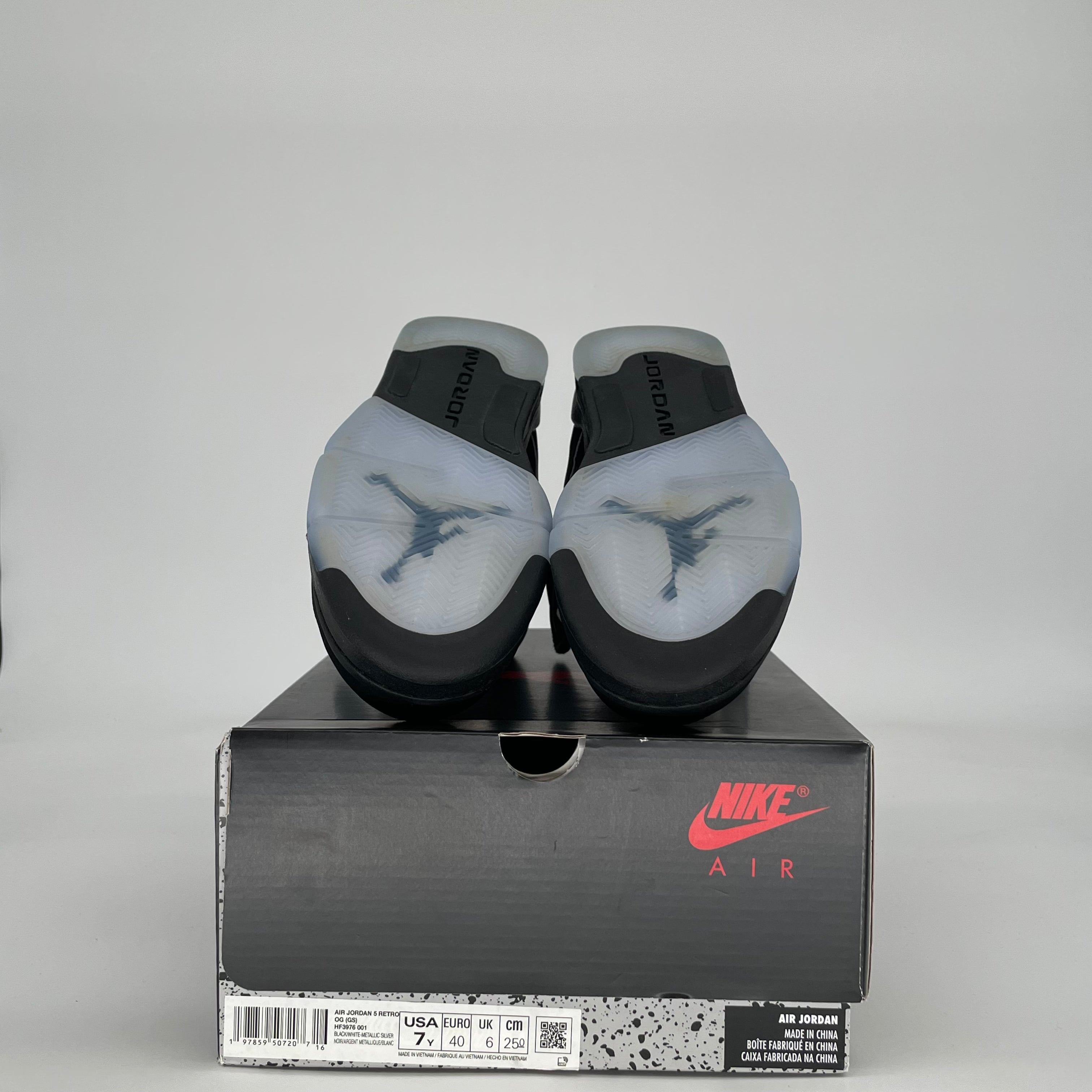 AIR JORDAN 5 BLACK METALLIC REIMAGINED HF3976-001 SIZE 7/8.5W