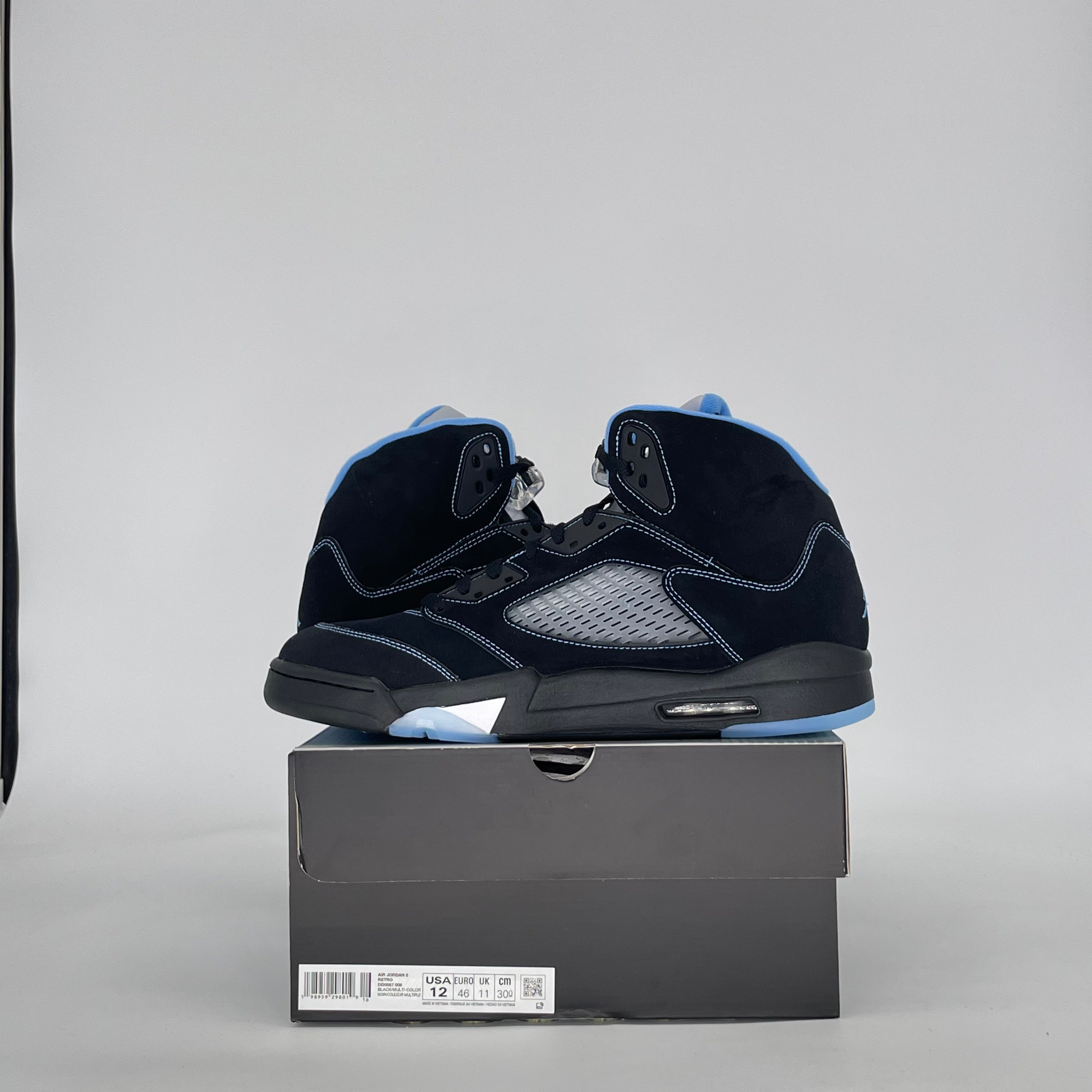 AIR JORDAN 5 BLACK UNIVERSITY BLUE DD0587-008 SIZE 12/13.5W