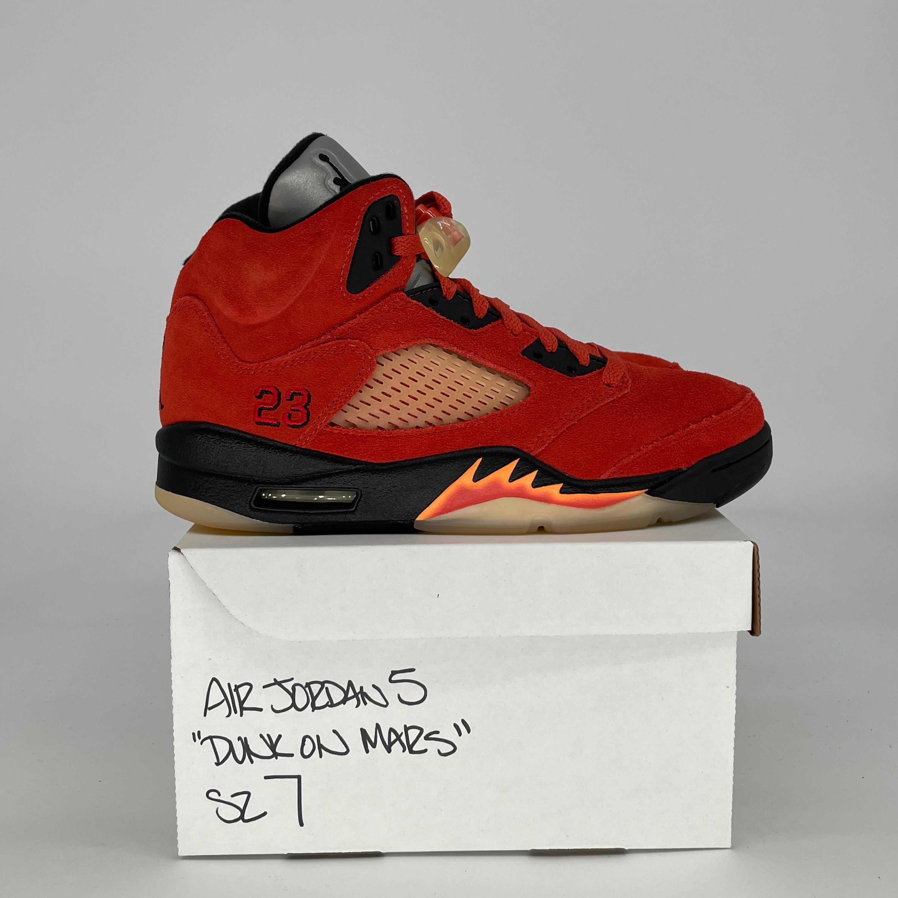 AIR JORDAN 5 DUNK ON MARS W DD9336-800 SIZE 7/8.5W