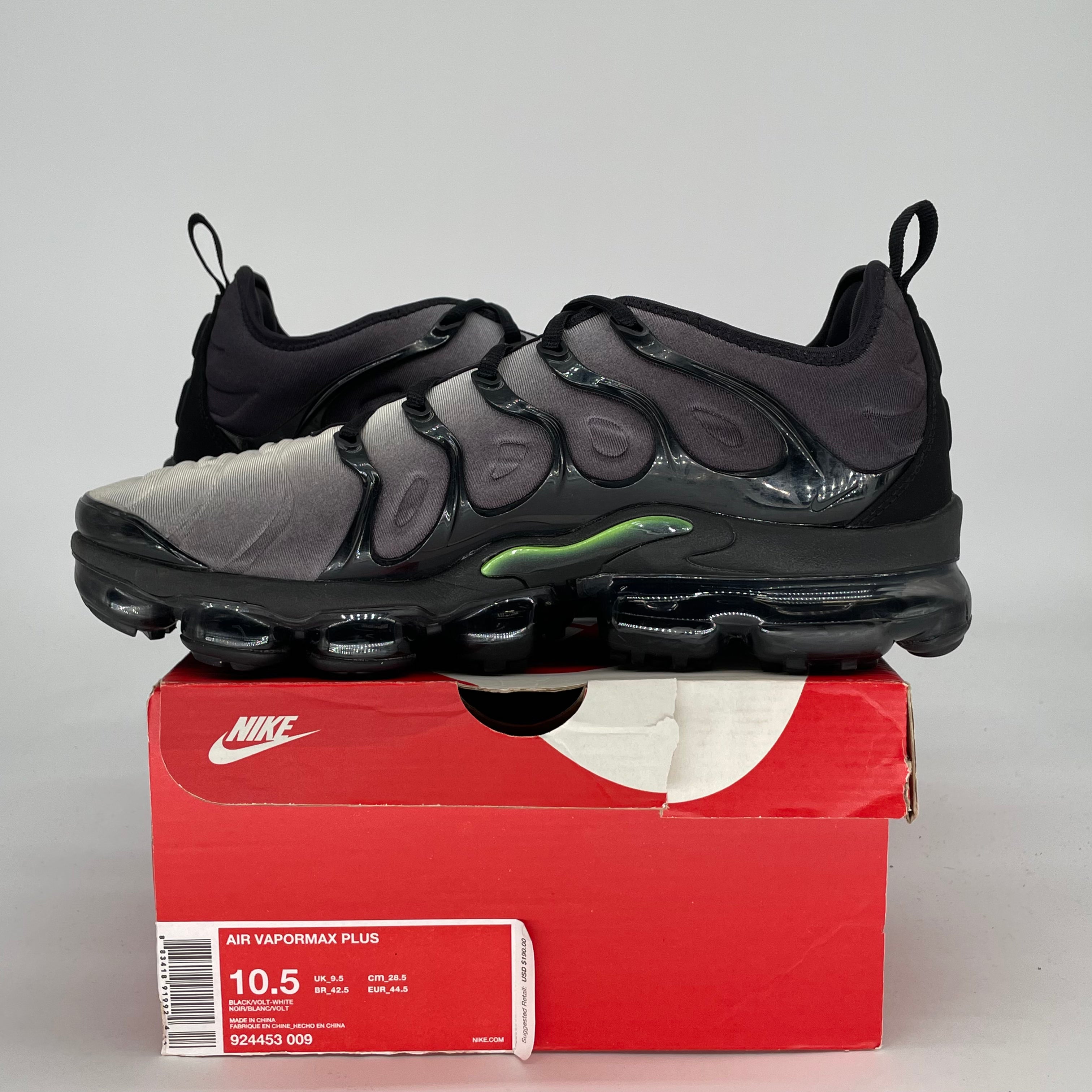 NIKE AIR VAPORMAX PLUS BLACK VOLT 924453-009 SIZE 10.5/12W