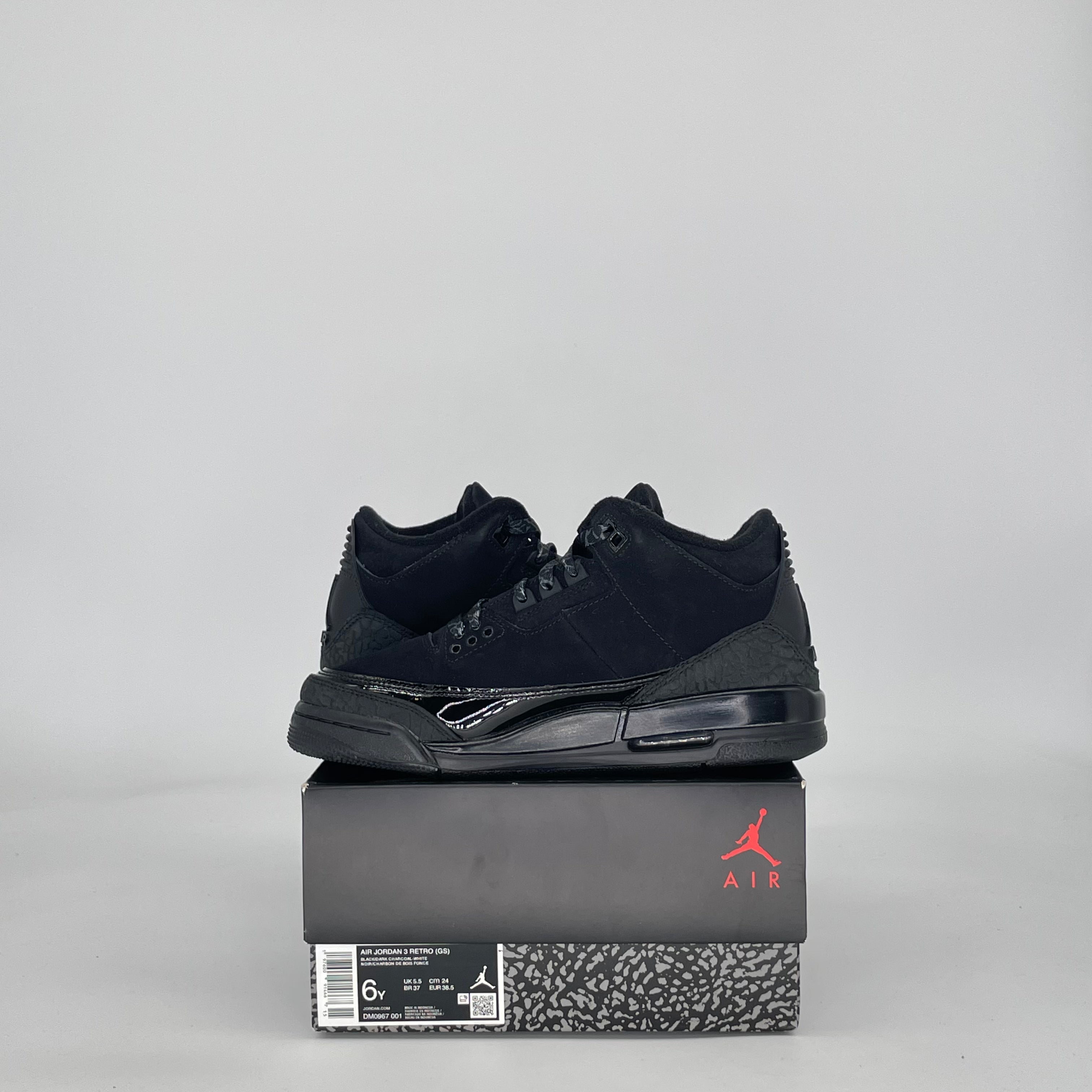 AIR JORDAN 3 BLACK CAT (2025) DM0967-001 SIZE 6/7.5W GS
