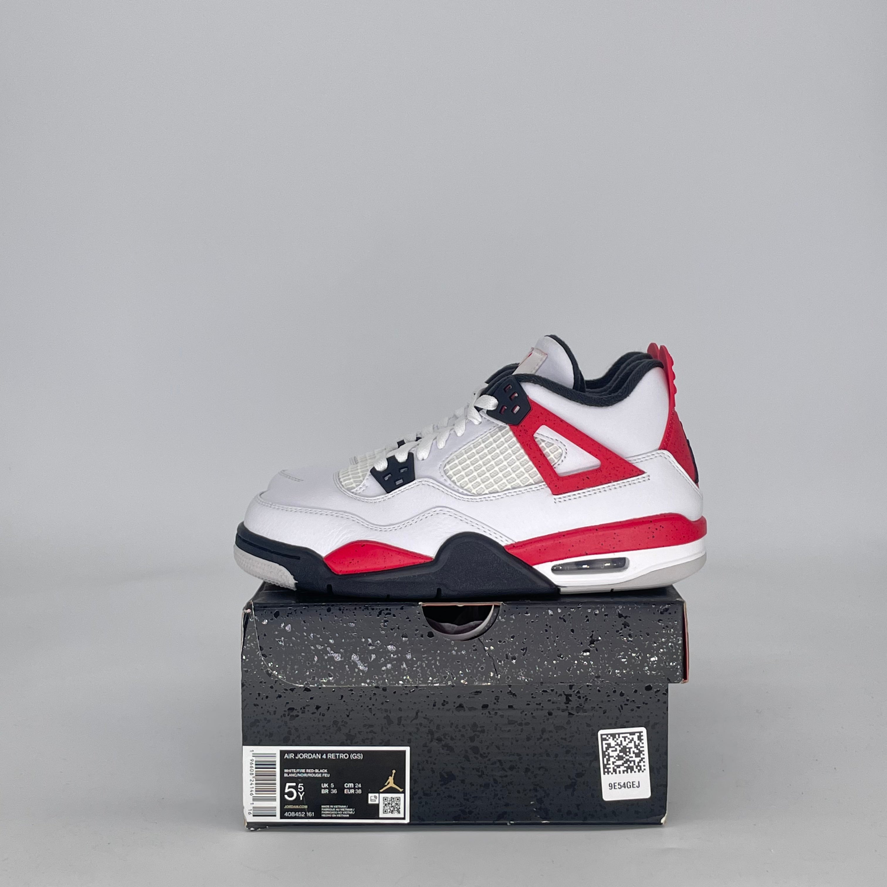 AIR JORDAN 4 RED CEMENT 408452-161 SIZE 5.5/7W GS