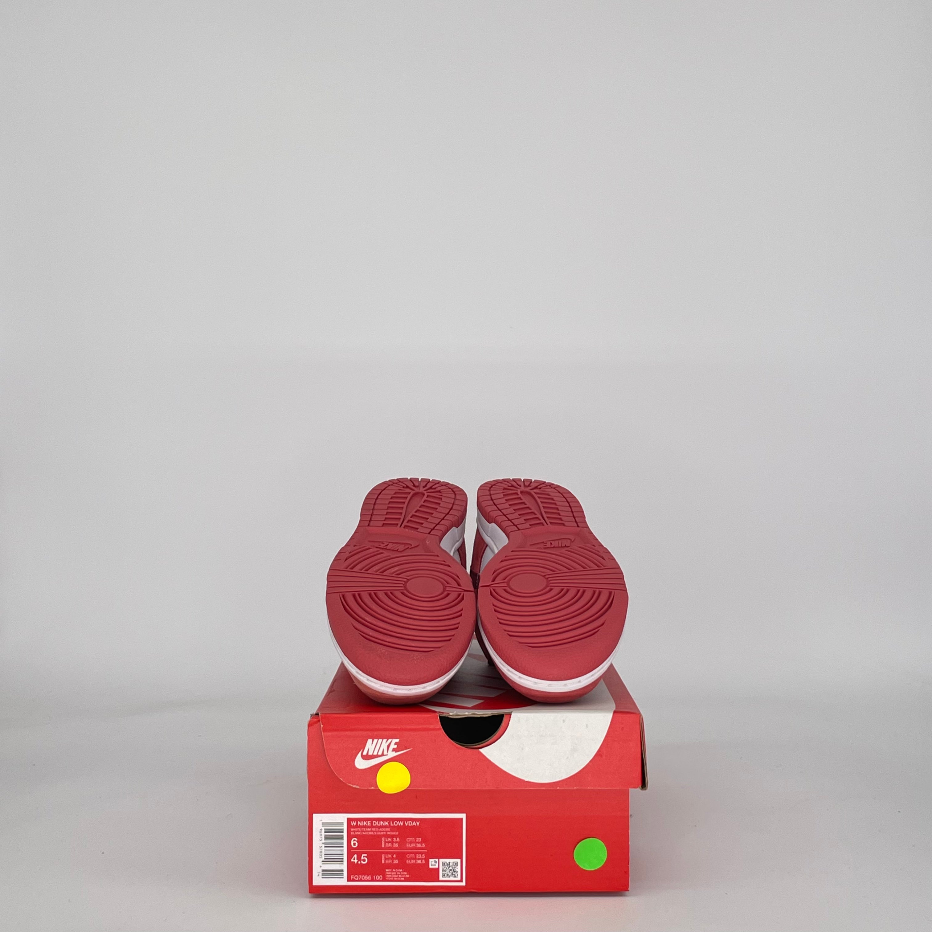 NIKE DUNK LOW VALENTINES DAY FQ7056-100 SIZE 4.5/6W GS