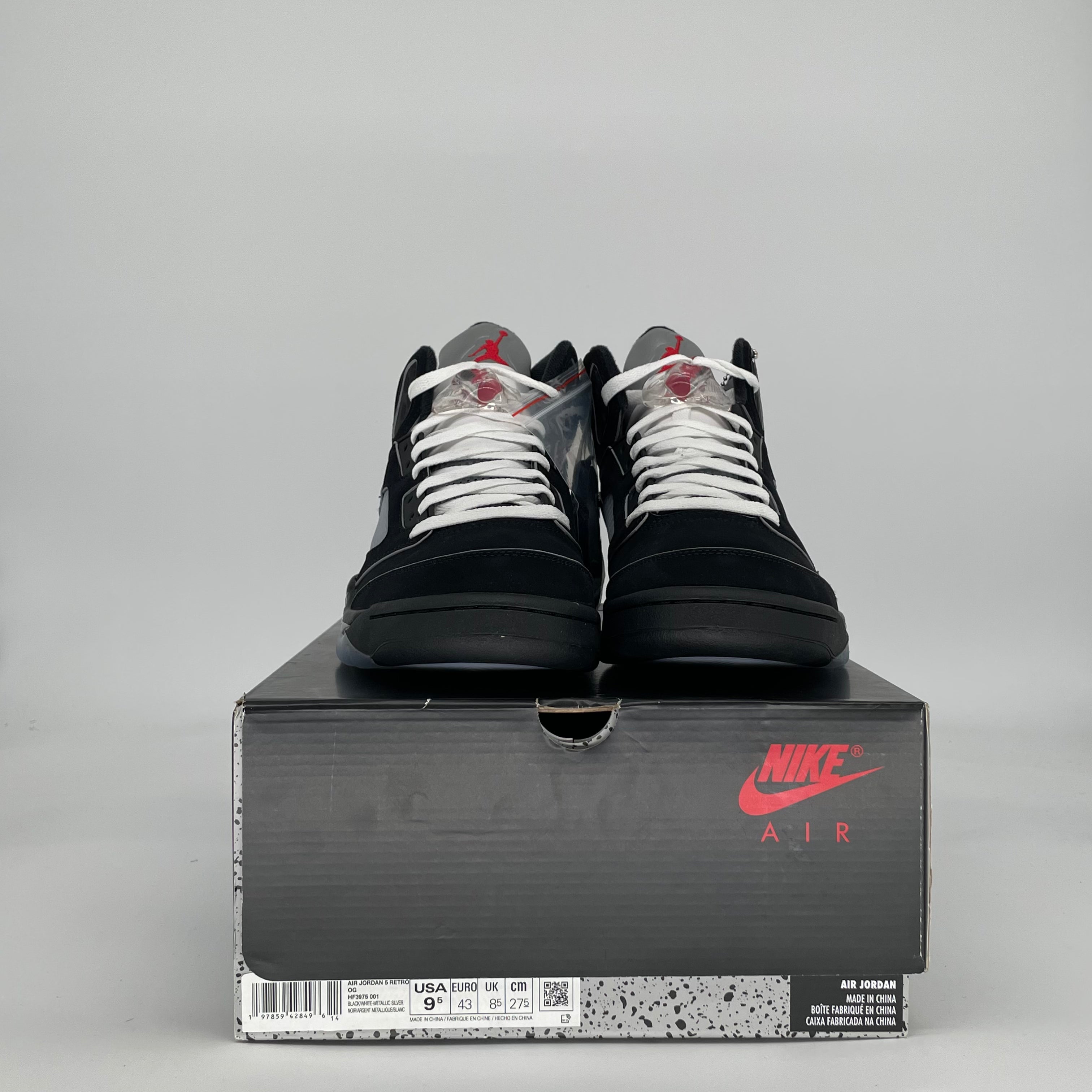 AIR JORDAN 5 BLACK METALLIC REIMAGINED HF3975-001 SIZE 9.5/11W