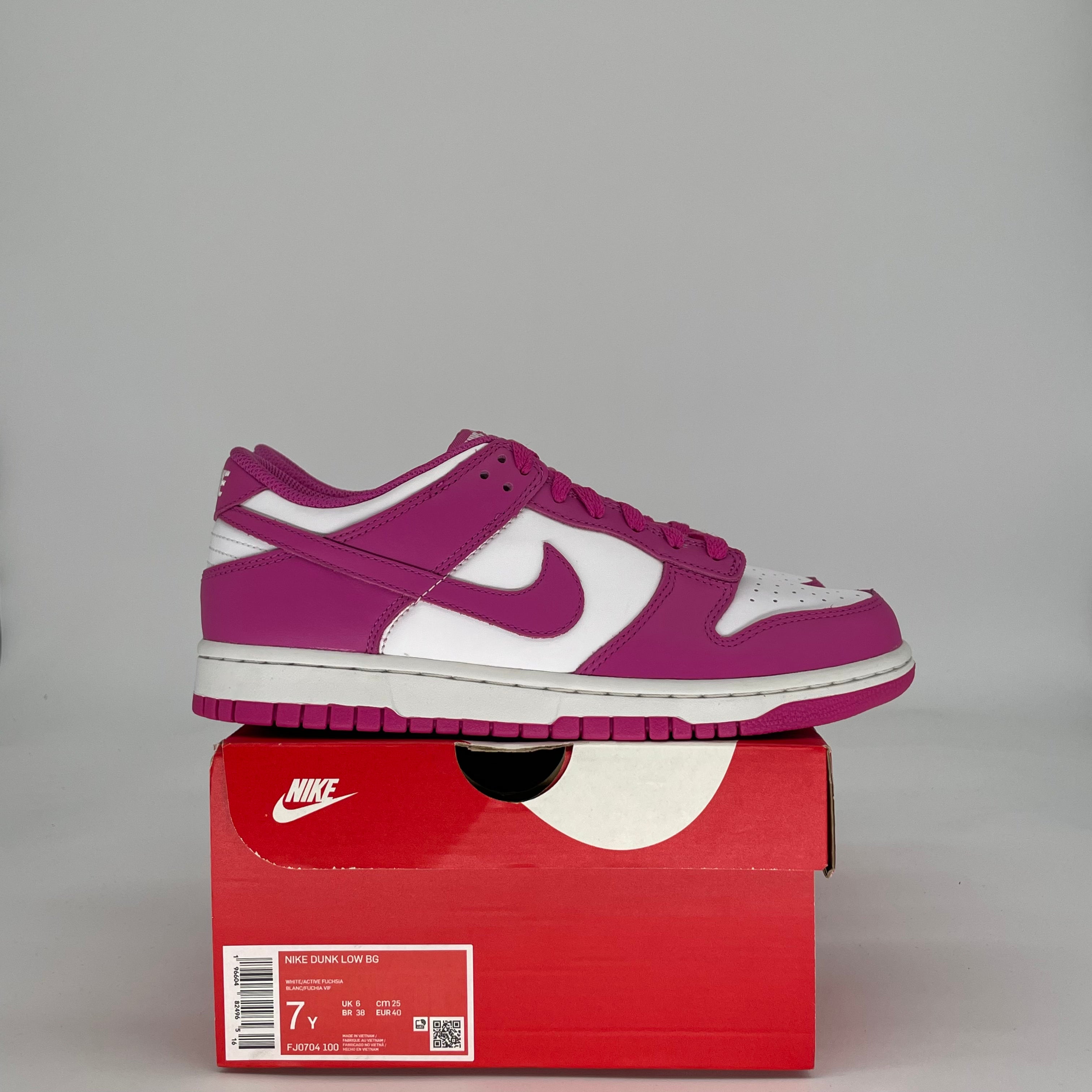 NIKE DUNK LOW ACTIVE FUCHSIA FJ0704-100 SIZE 7/8.5W