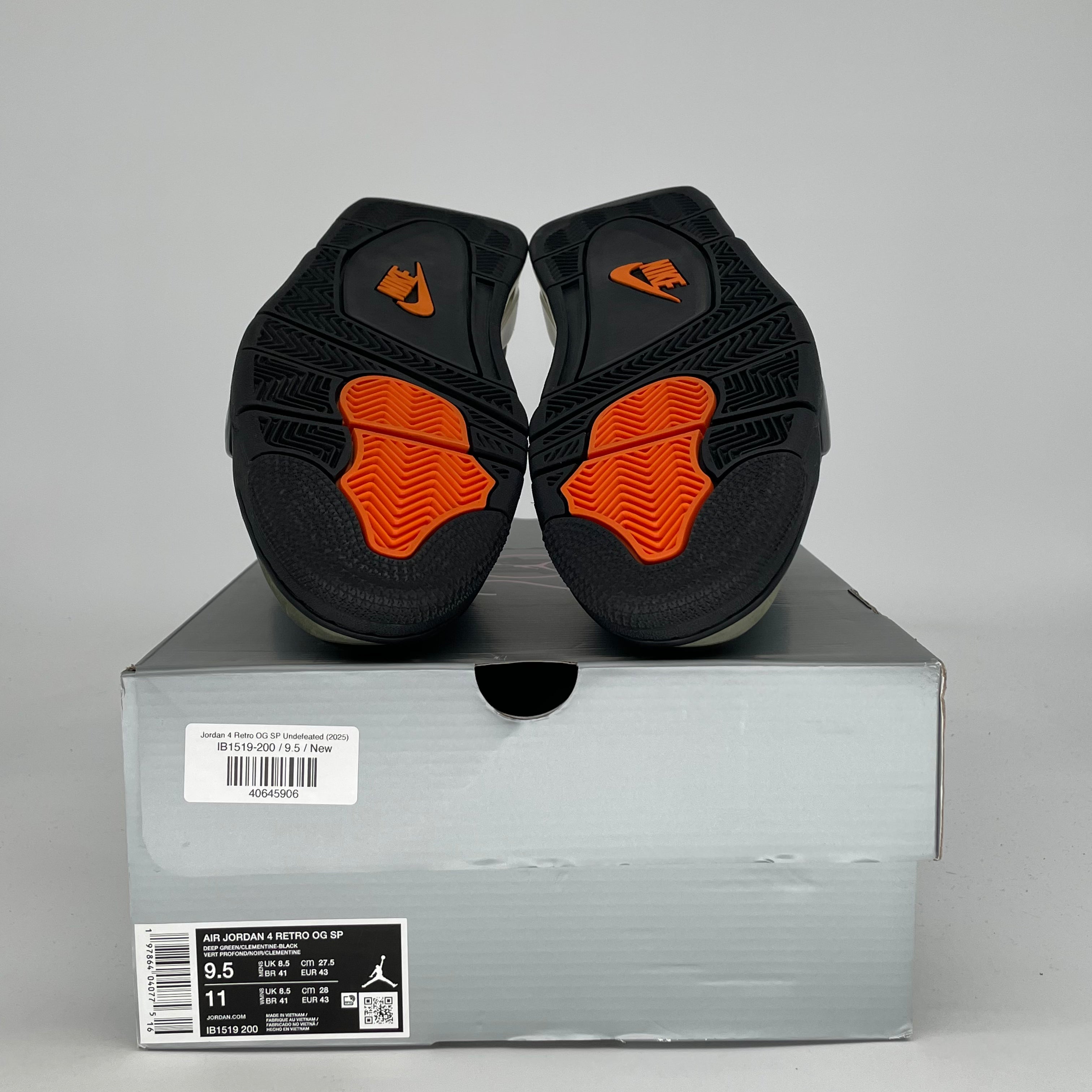AIR JORDAN 4 UNDEFEATED 2025 IB1519-200 SIZE 9.5/11W