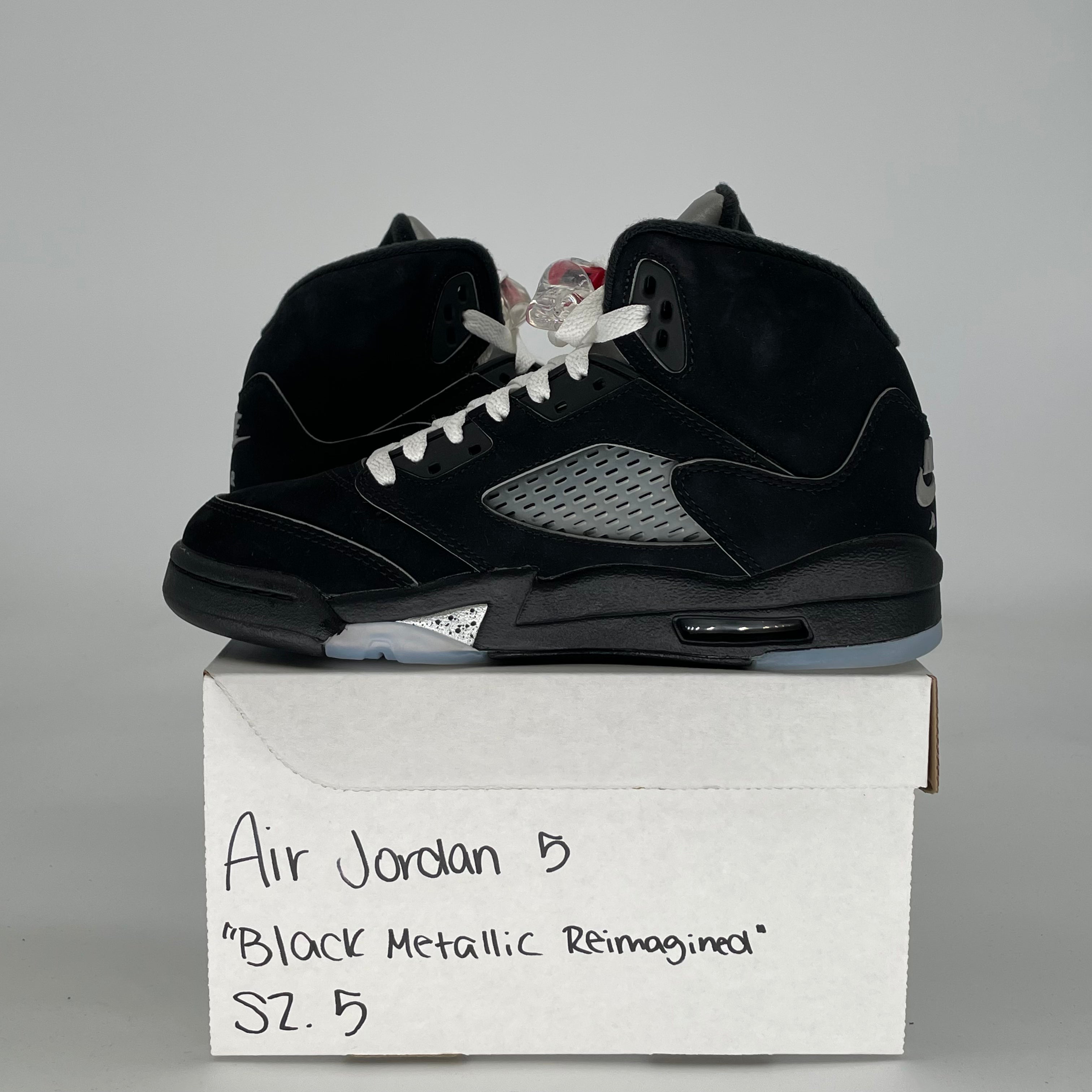 AIR JORDAN 5 BLACK METALLIC REIMAGED HF3976-001 SIZE 5/6.5W