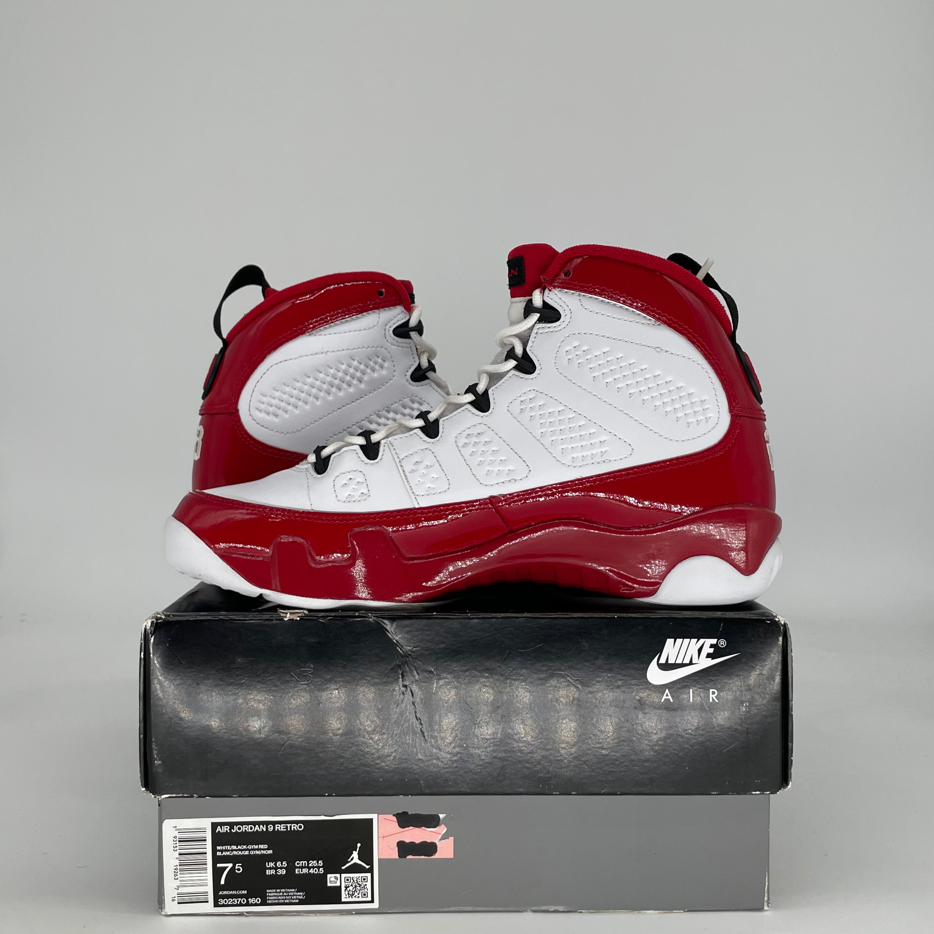 AIR JORDAN 9 WHITE GYM RED 302370-160 SIZE 7.5/9W