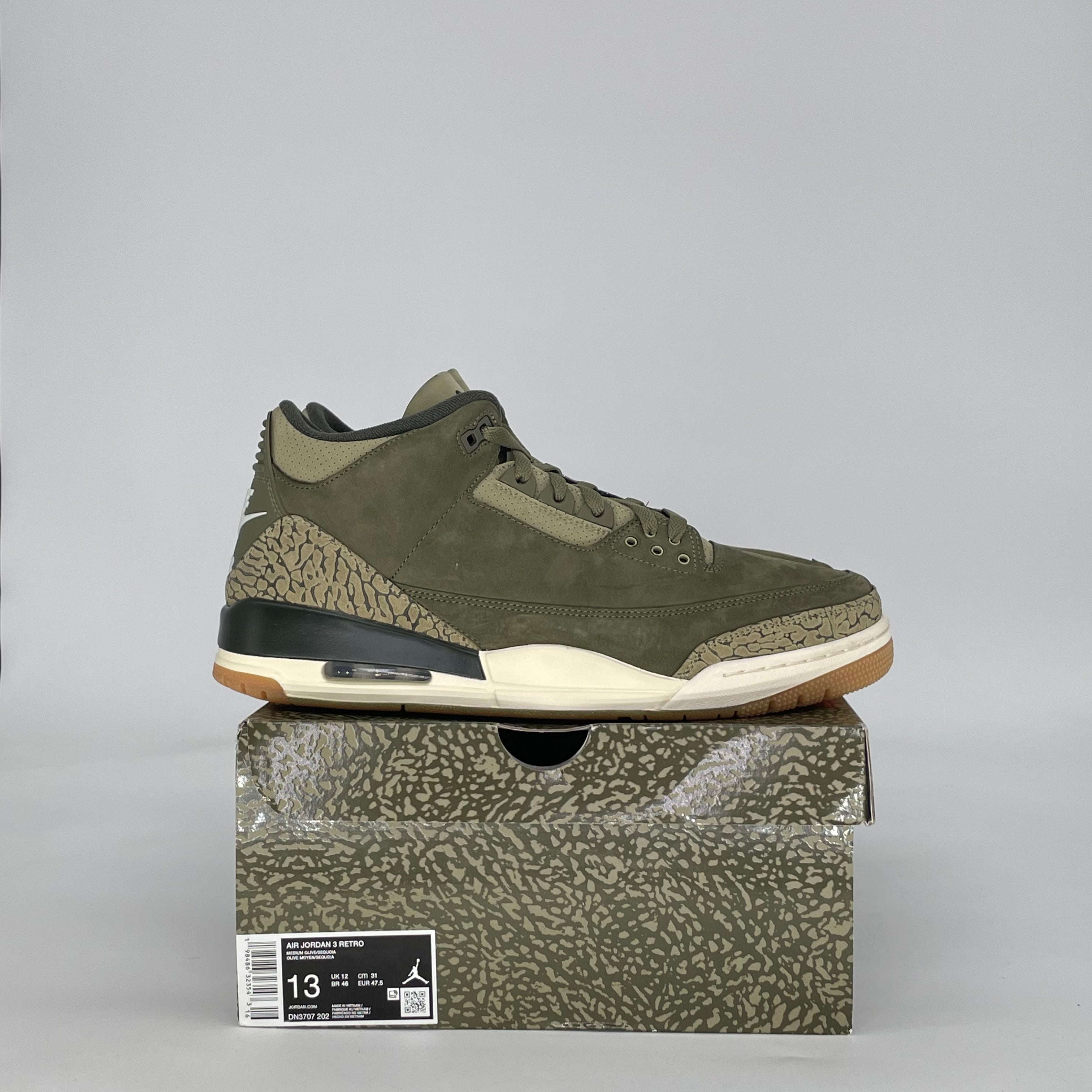 AIR JORDAN 3 FAMILY AFFAIR DN3707-202 SIZE 13/14.5W