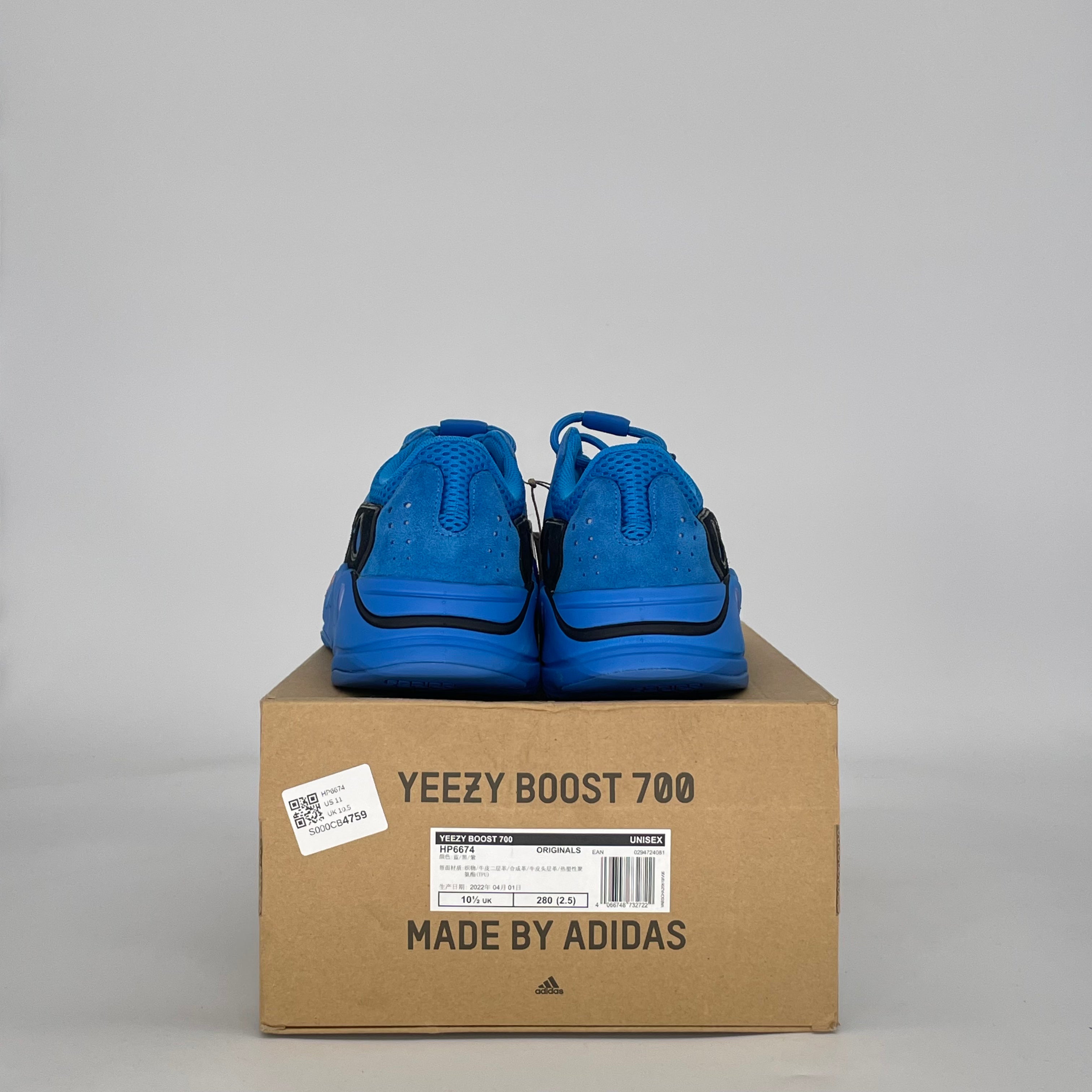 ADIDAS YEEZY BOOST 700 HI-RES BLUE HP6674 SIZE 11/12.5W