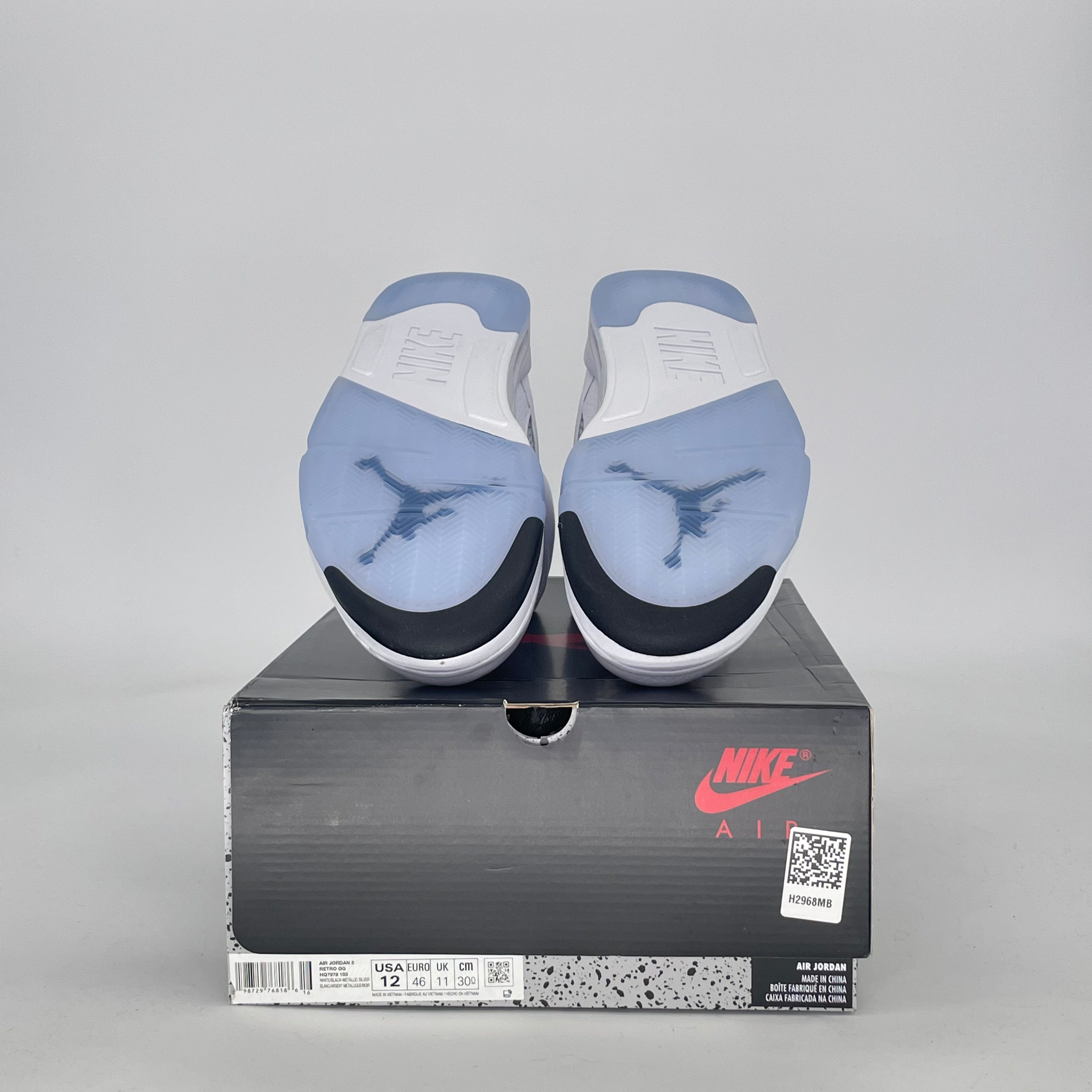 AIR JORDAN 5 WHITE METALLIC HQ7978-103 SIZE 12/13.5W