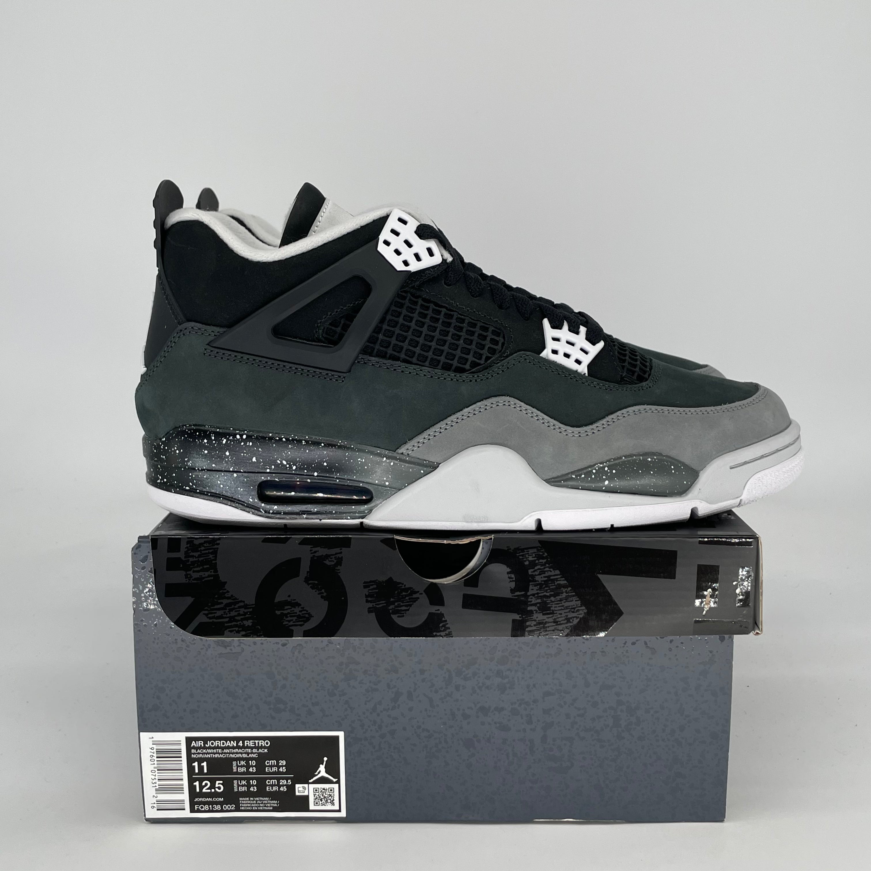 AIR JORDAN 4 FEAR FQ8138-002 SIZE 11/12.5W