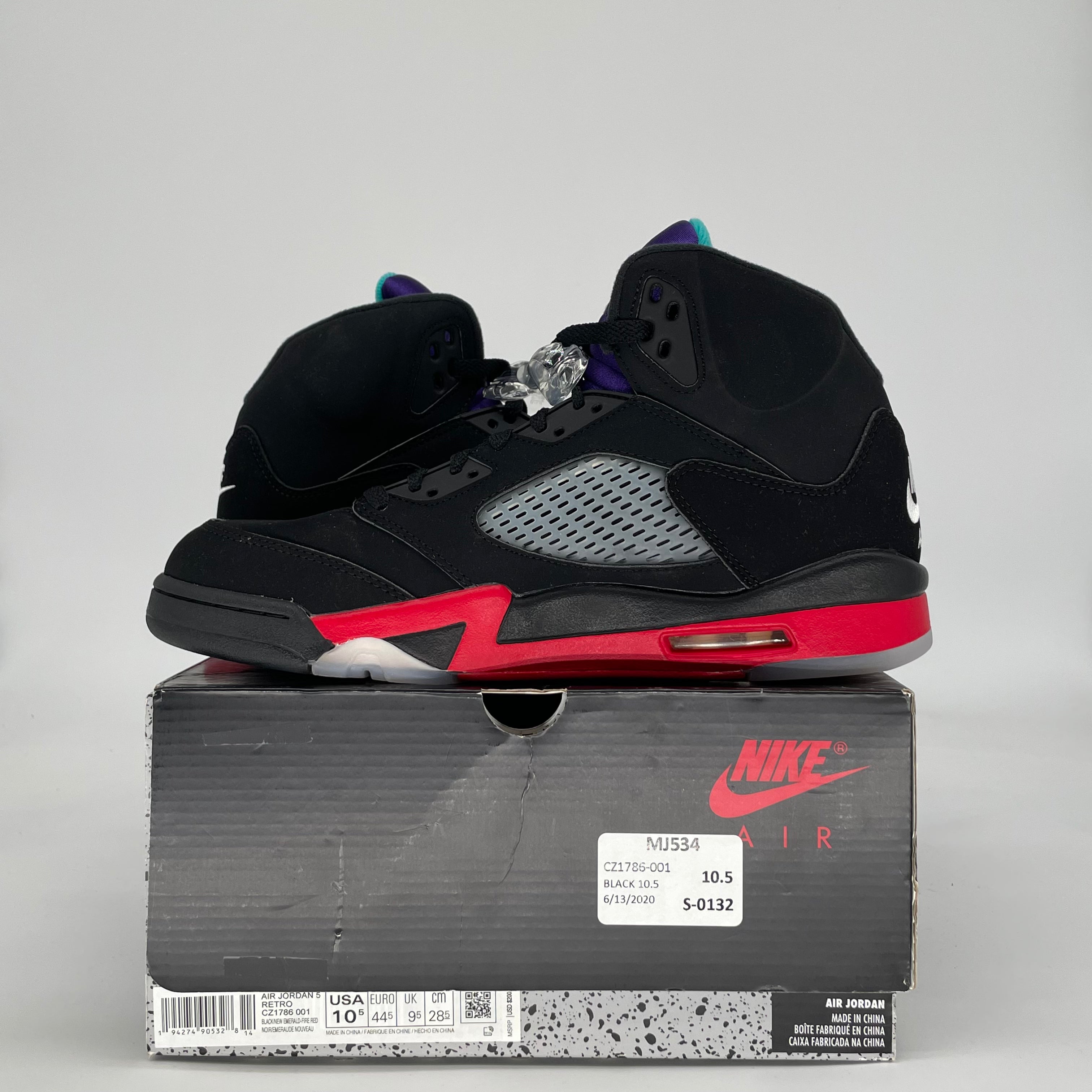 AIR JORDAN 5 TOP 3 CZ1786-001 SIZE 10.5/12W