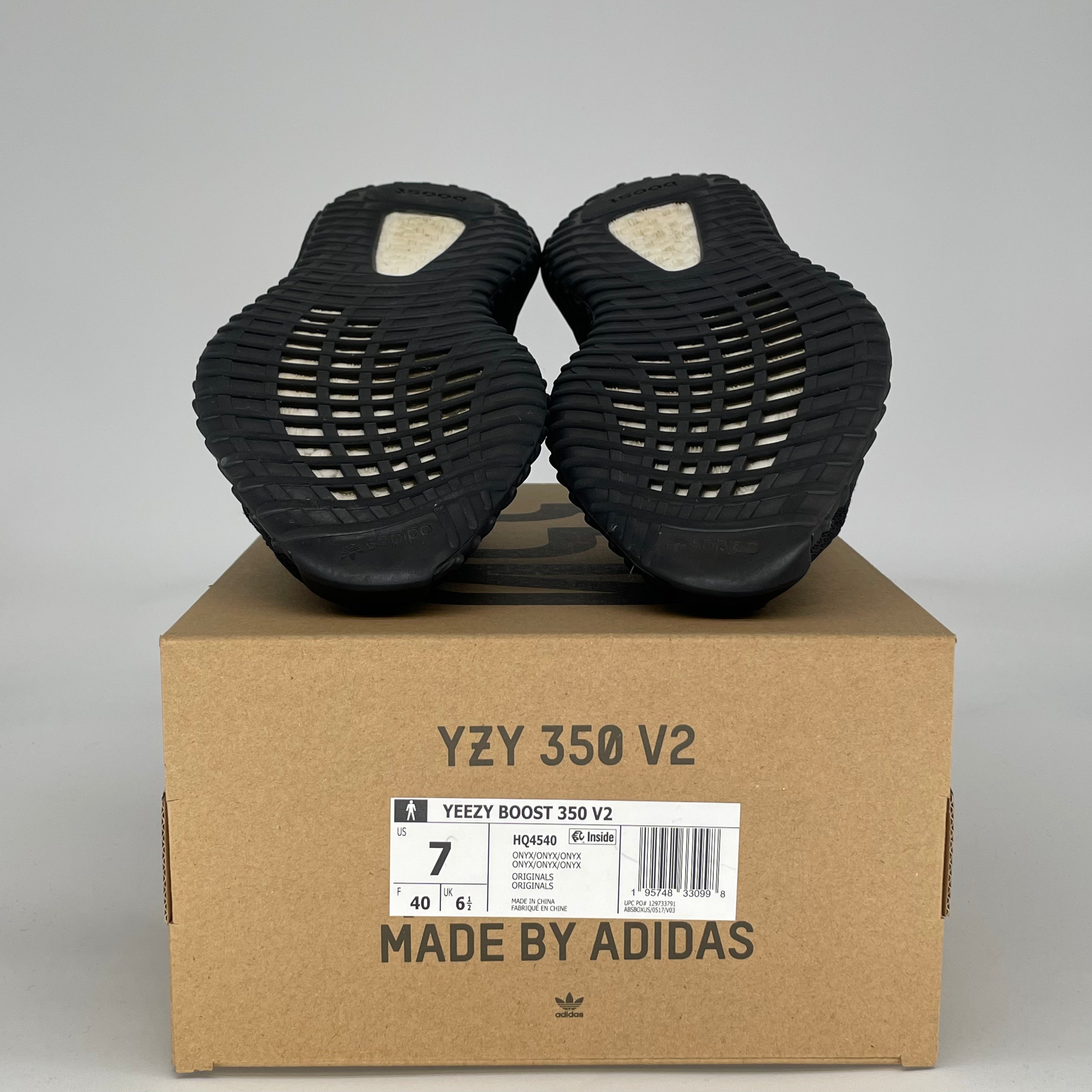 ADIDAS YEEZY 350 V2 ONYX HQ4540 SIZE 7/8.5W