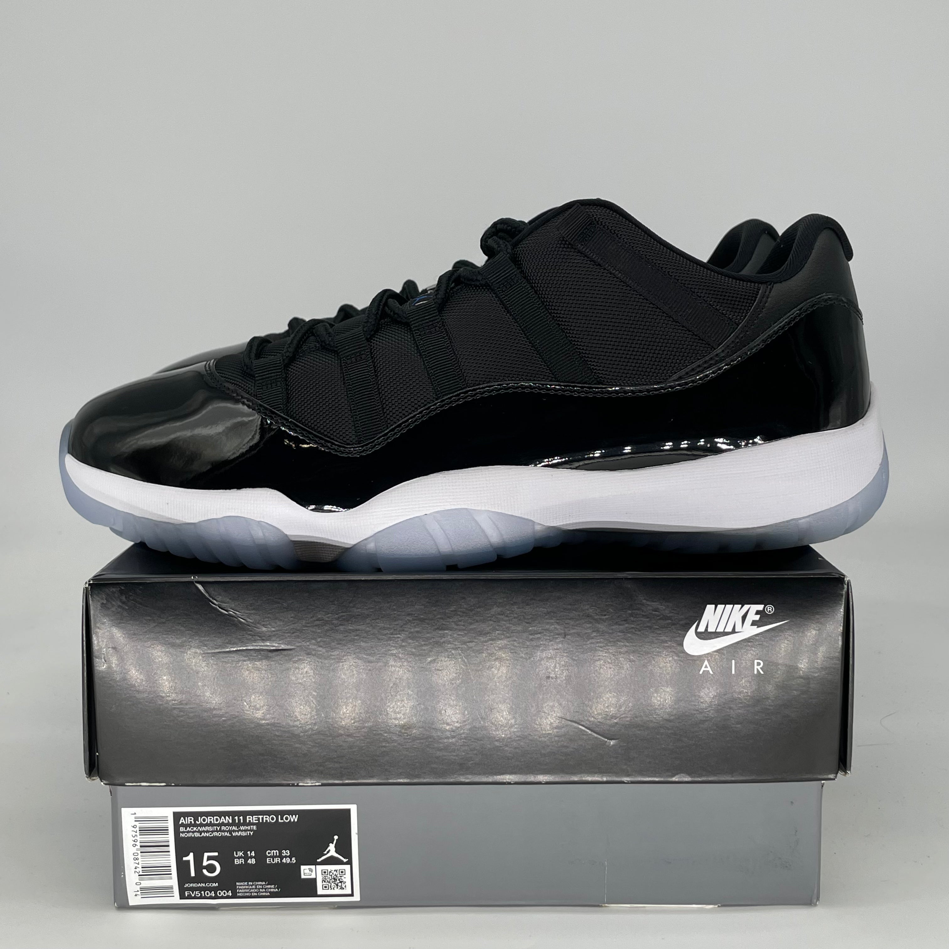 AIR JORDAN 11 LOW SPACE JAM FV5104-004 SIZE 15/16.5W